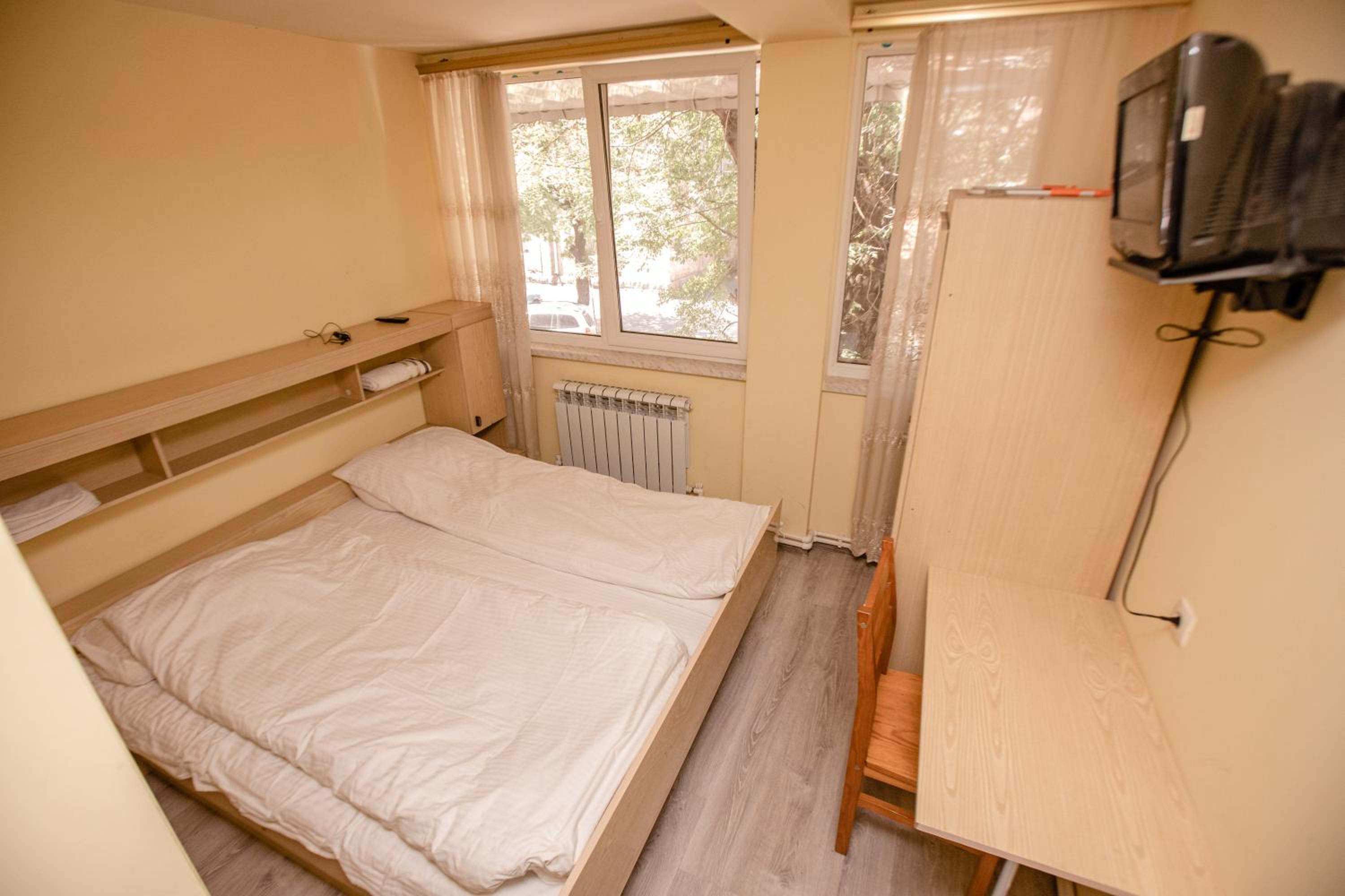 Large Double Room photo 1