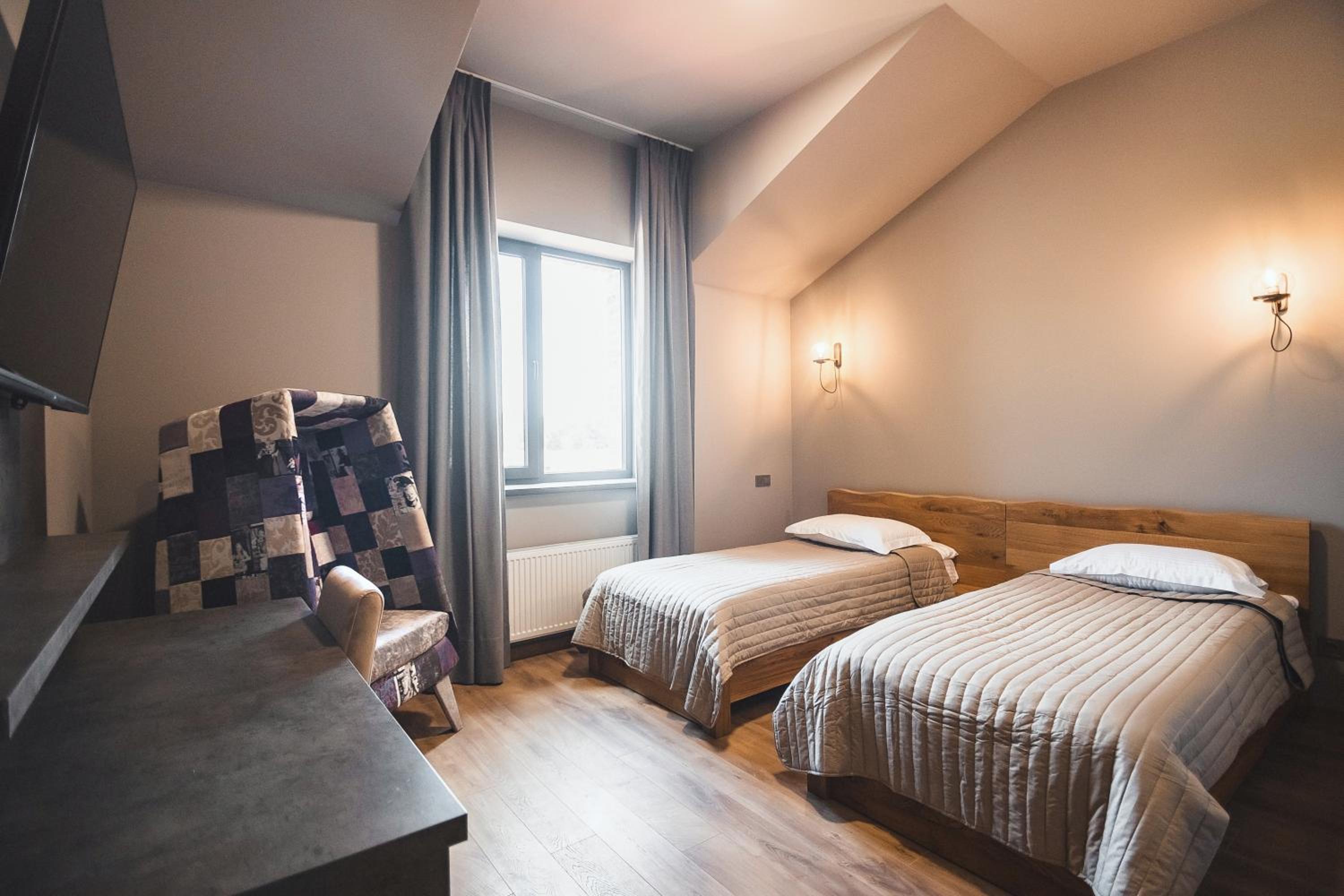 Twin Room with Bathroom