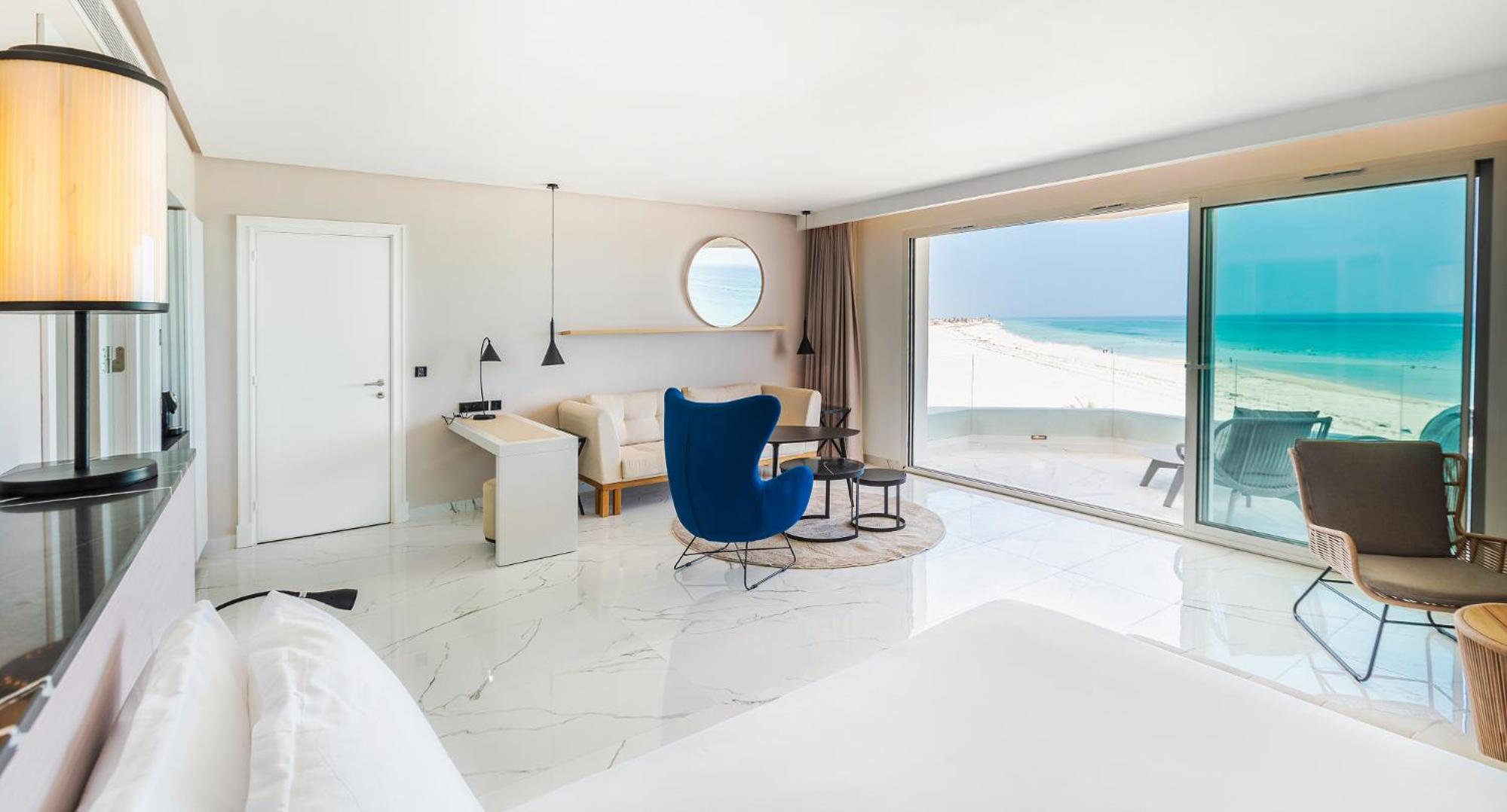 Junior Suite with Balcony and Sea View