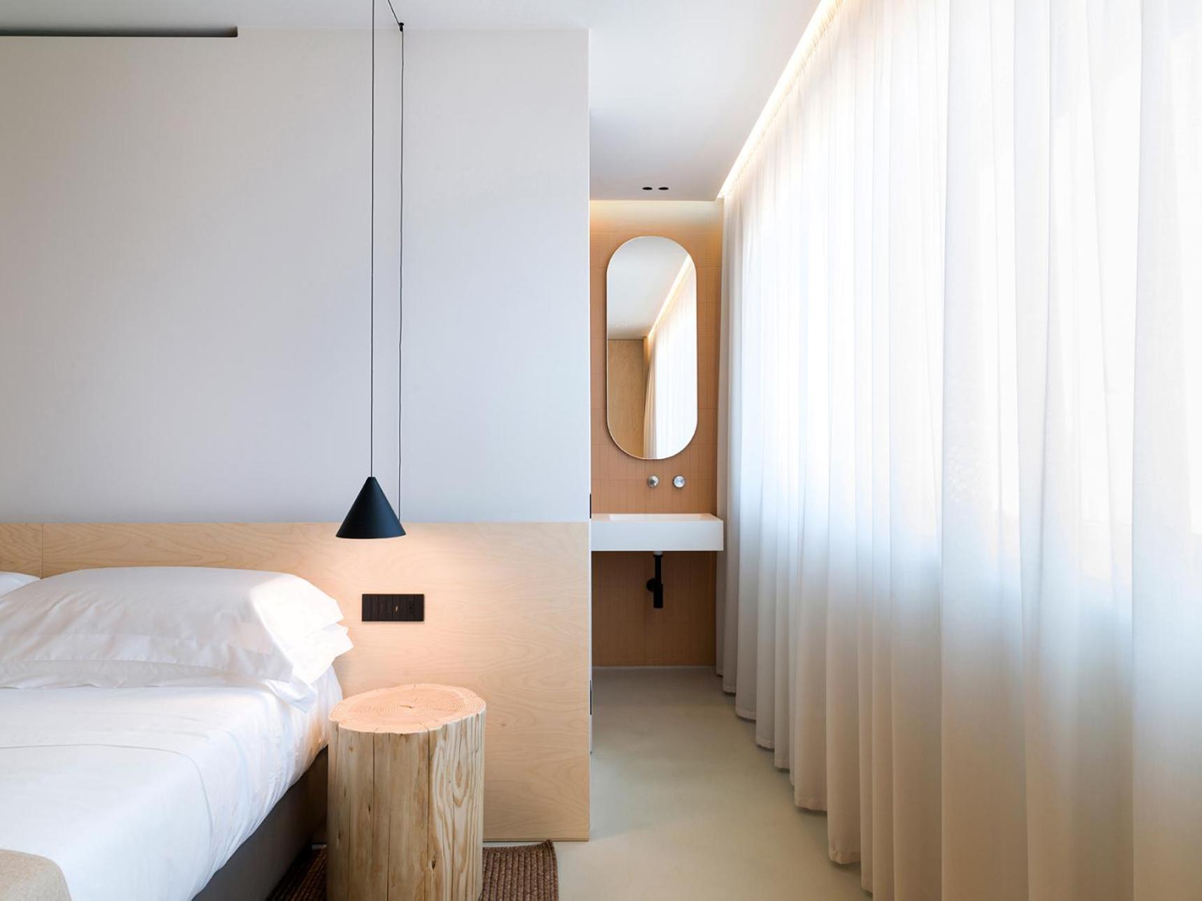 Superior King Room photo 3
