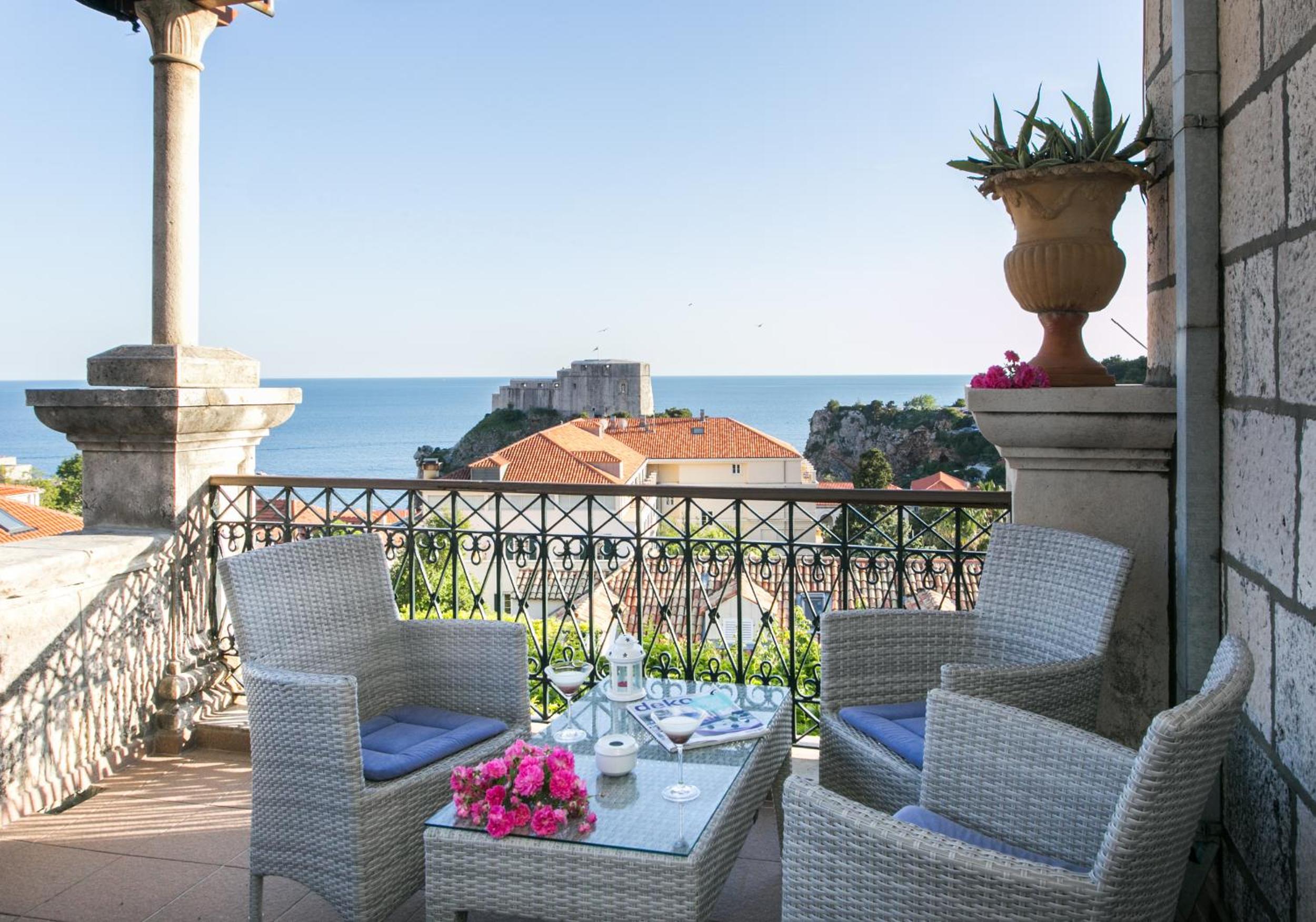 Two-Bedroom Apartment With Terrace And Sea View photo 3