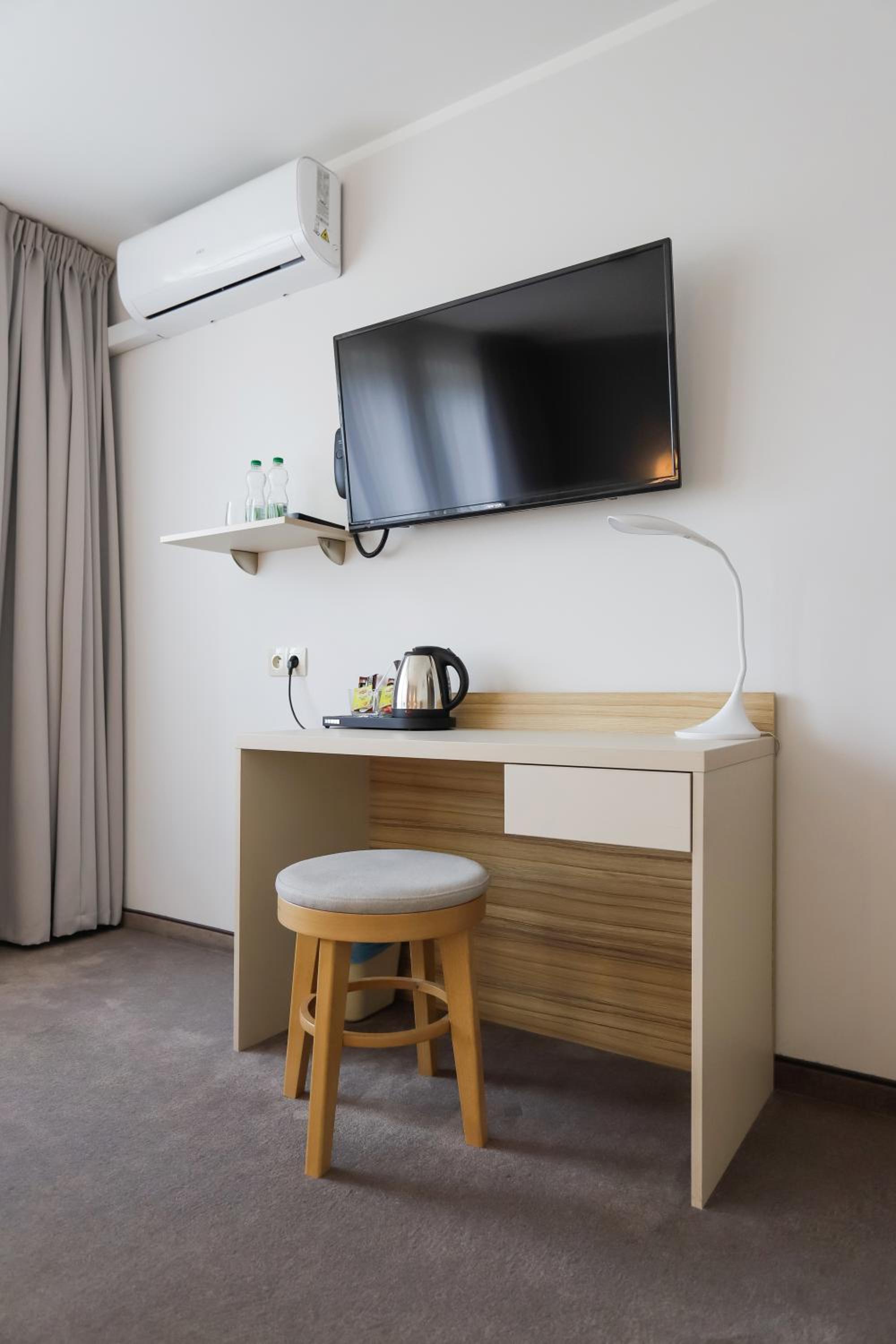Standard Double Room - Photo 3