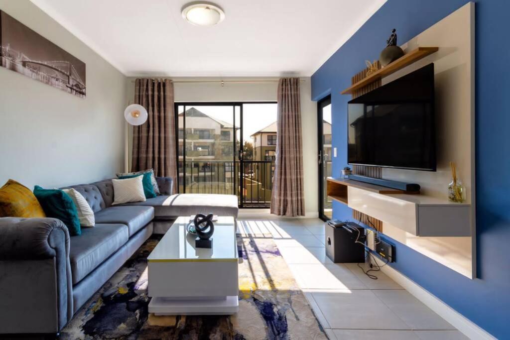 One-Bedroom Apartment - Photo 1