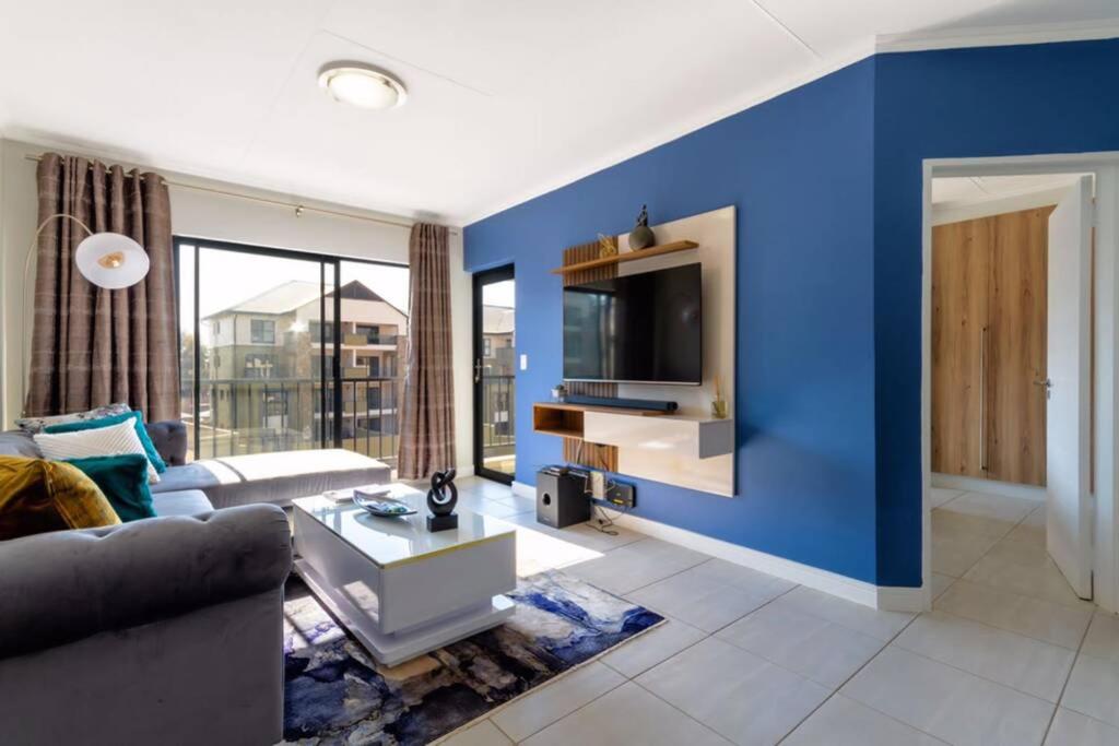 One-Bedroom Apartment - Photo 12