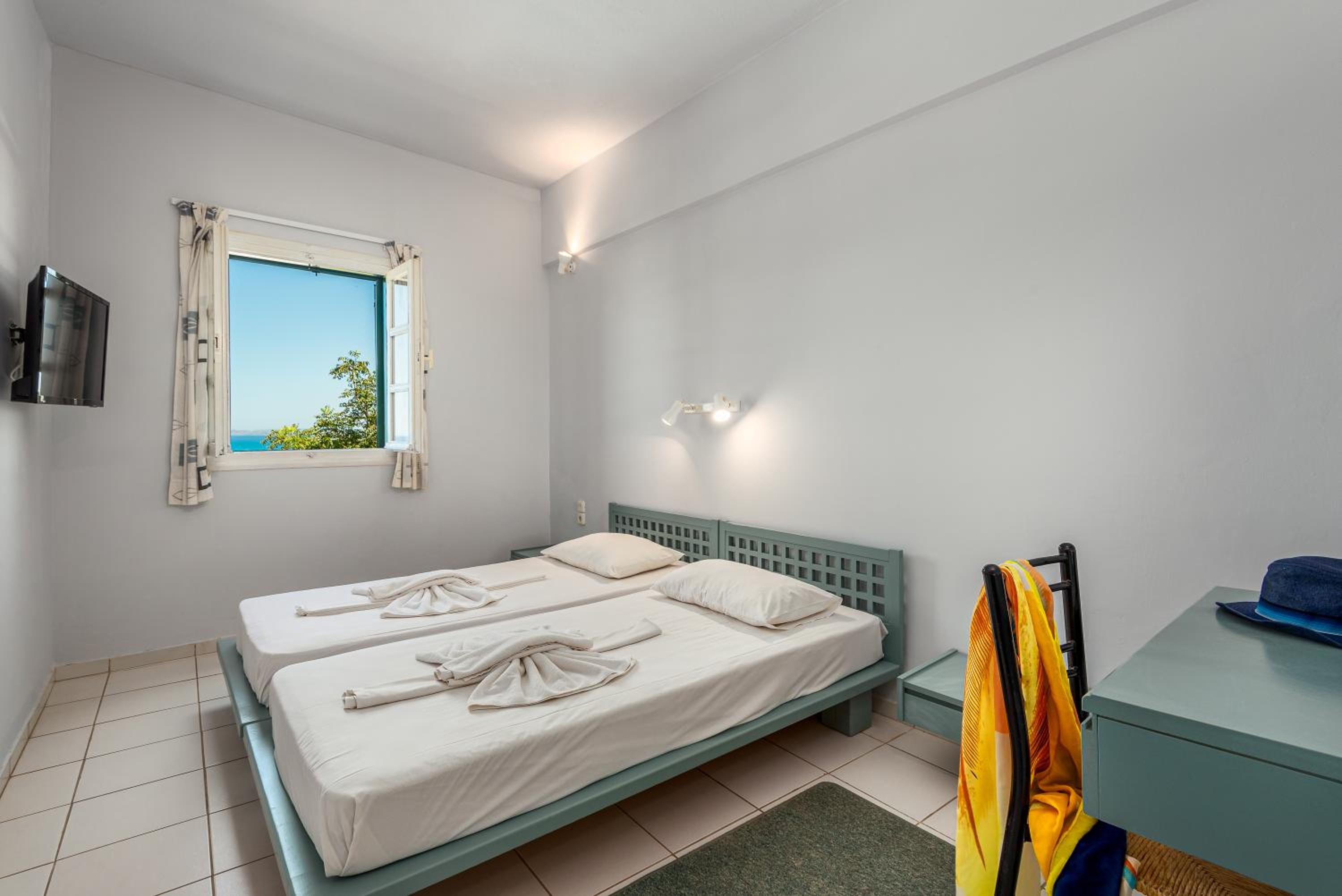 Family Room with Sea View