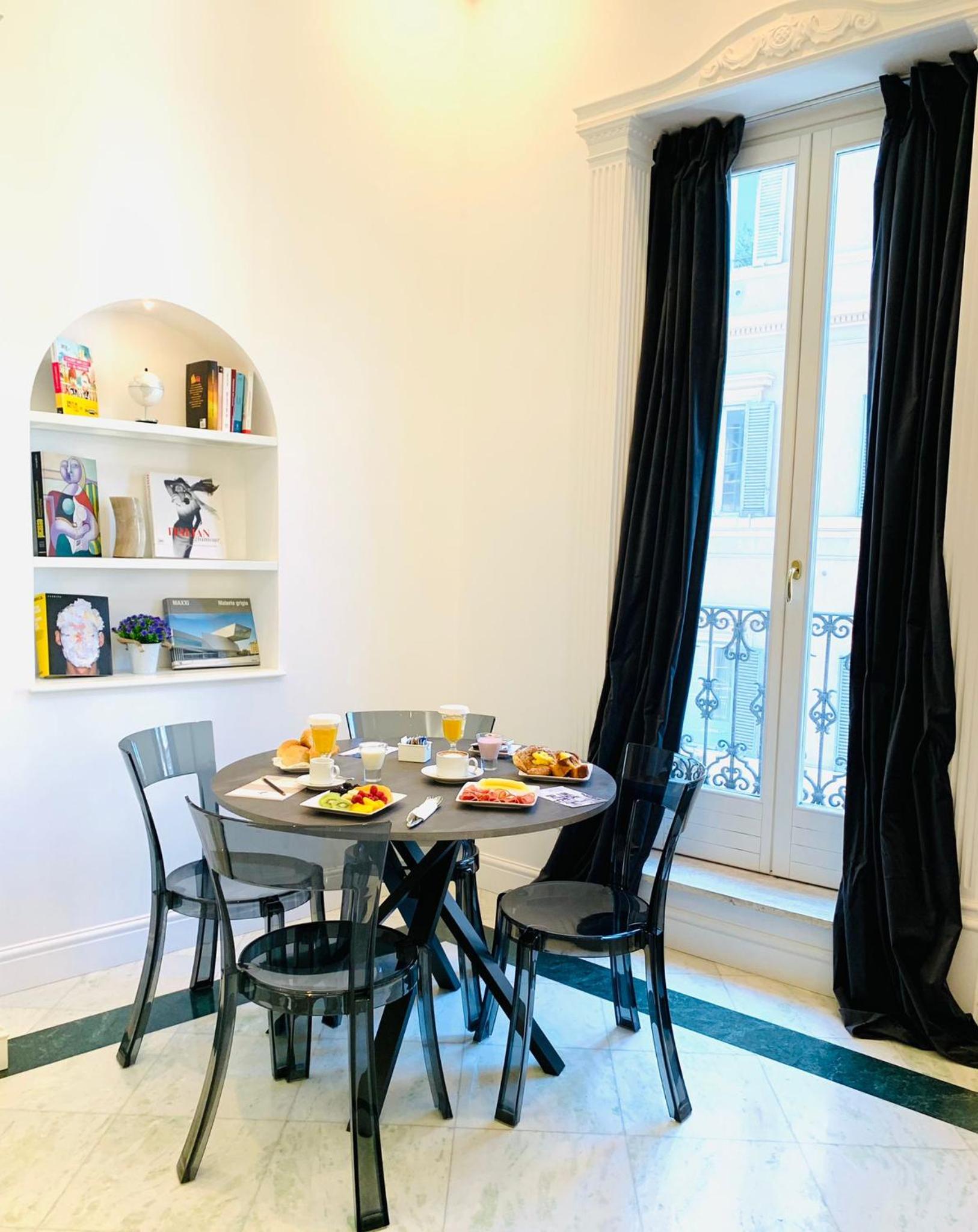 Apartment photo 3