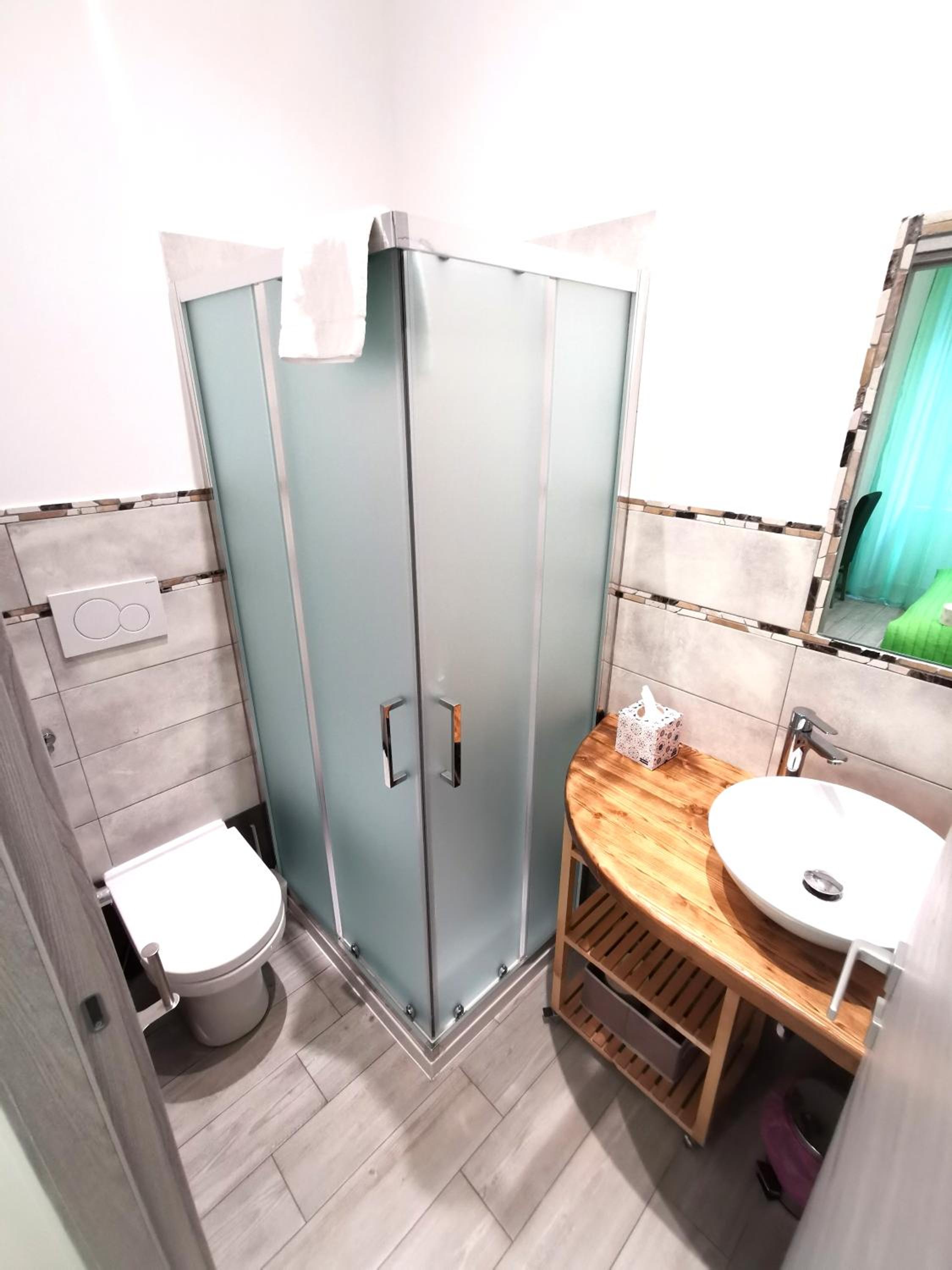 Triple Room with Private Bathroom photo 3