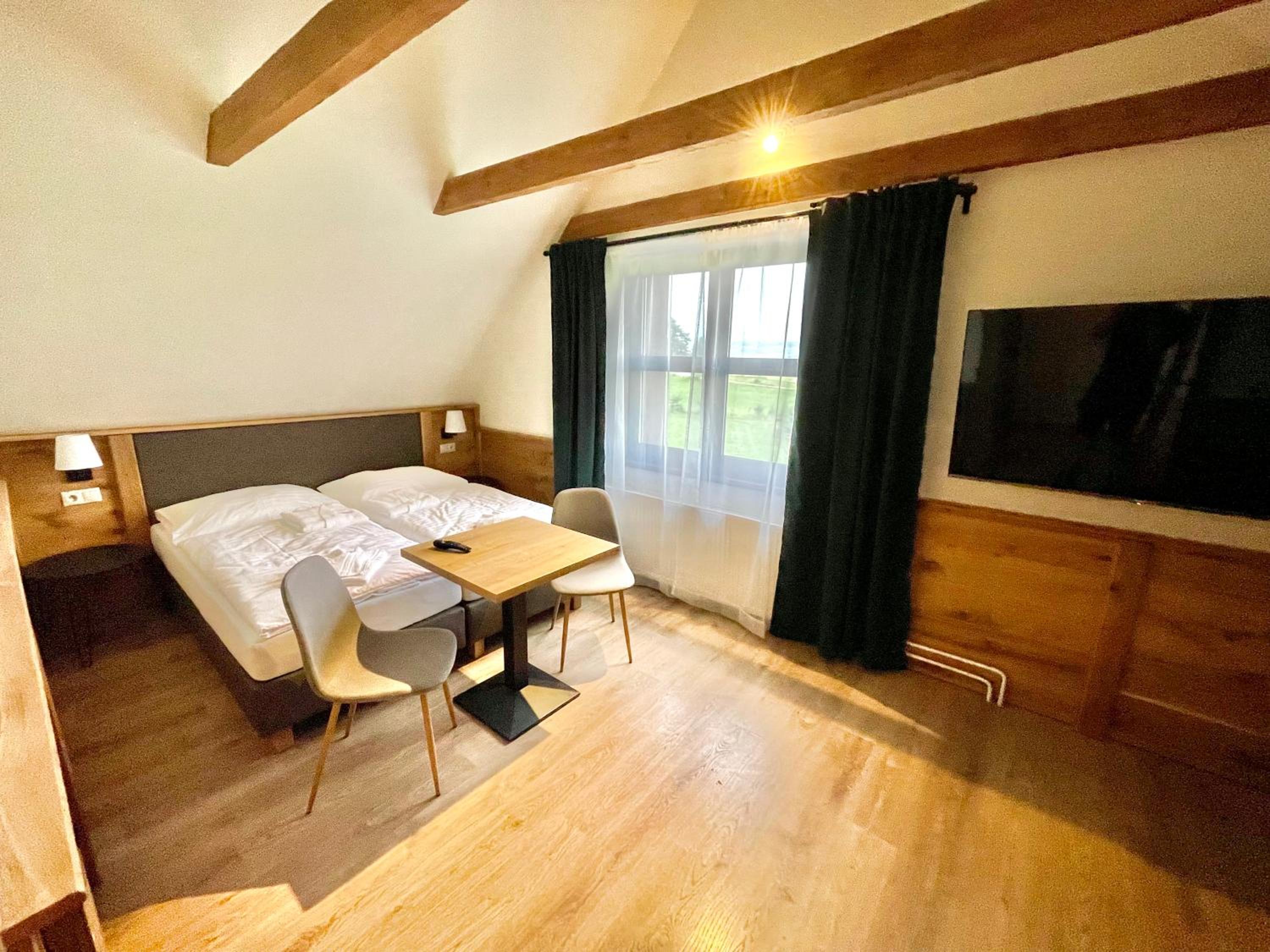 Superior Double or Twin Room - Photo 1