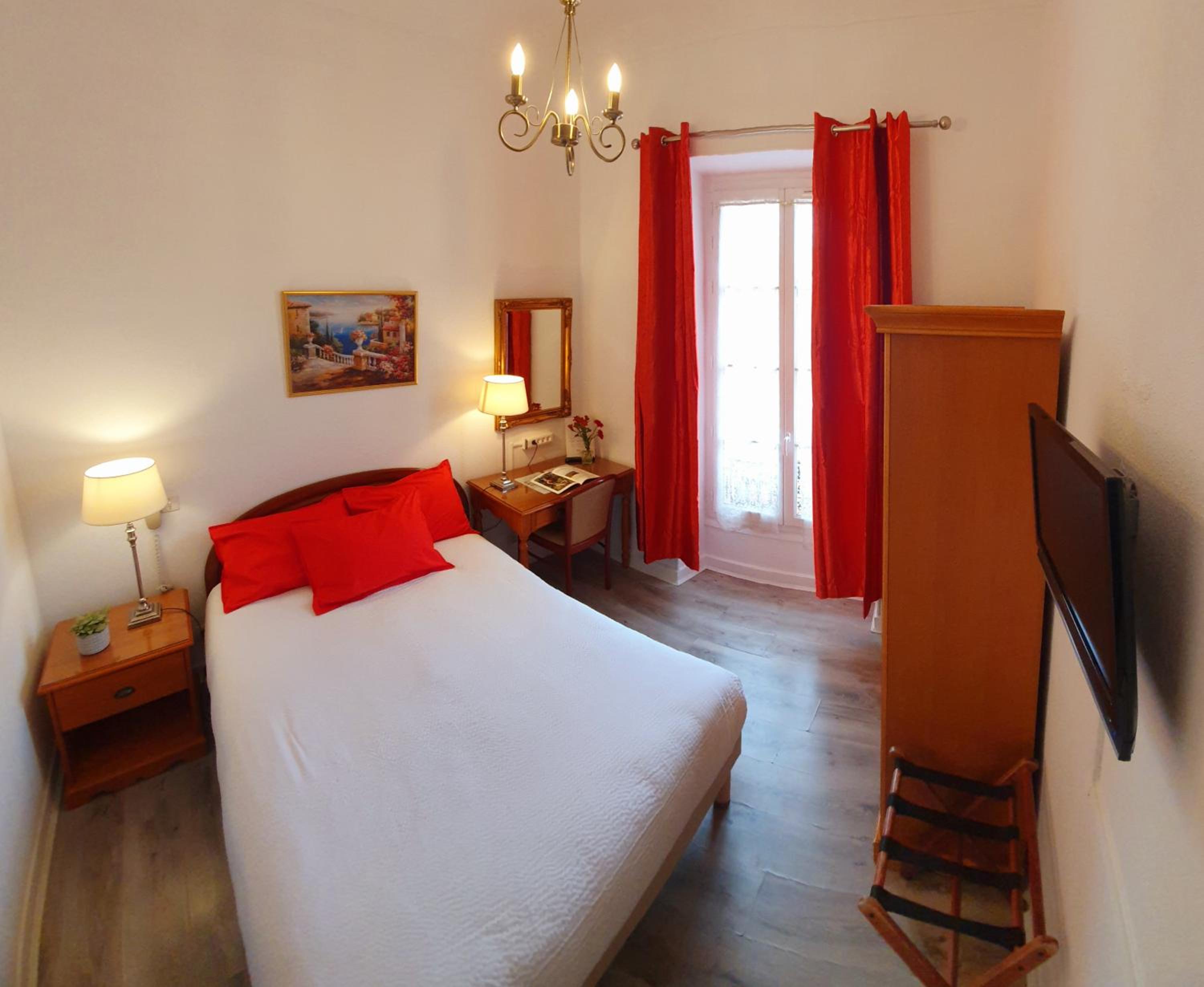 Double Room - Photo 1