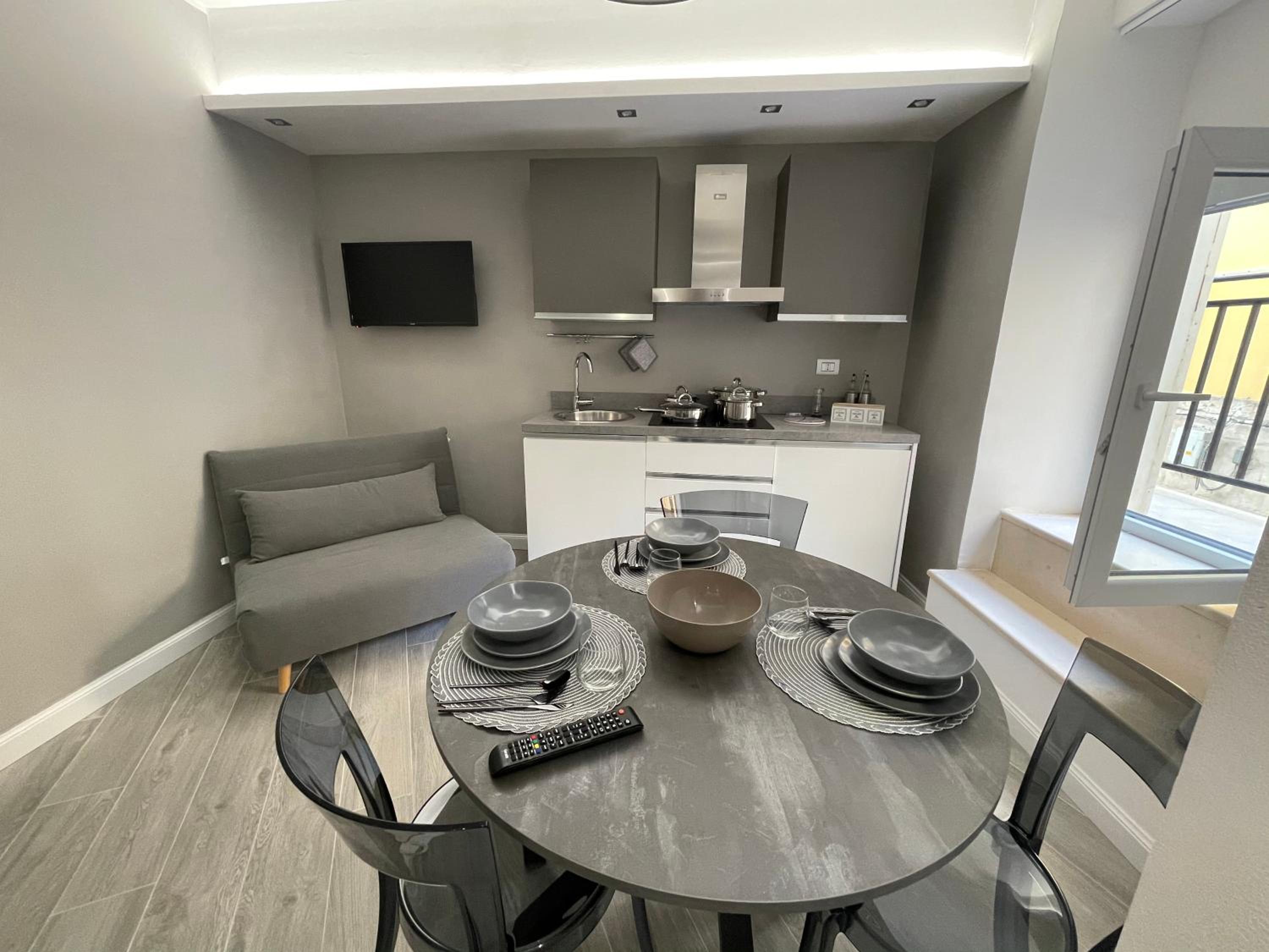 One-Bedroom Apartment - Photo 25
