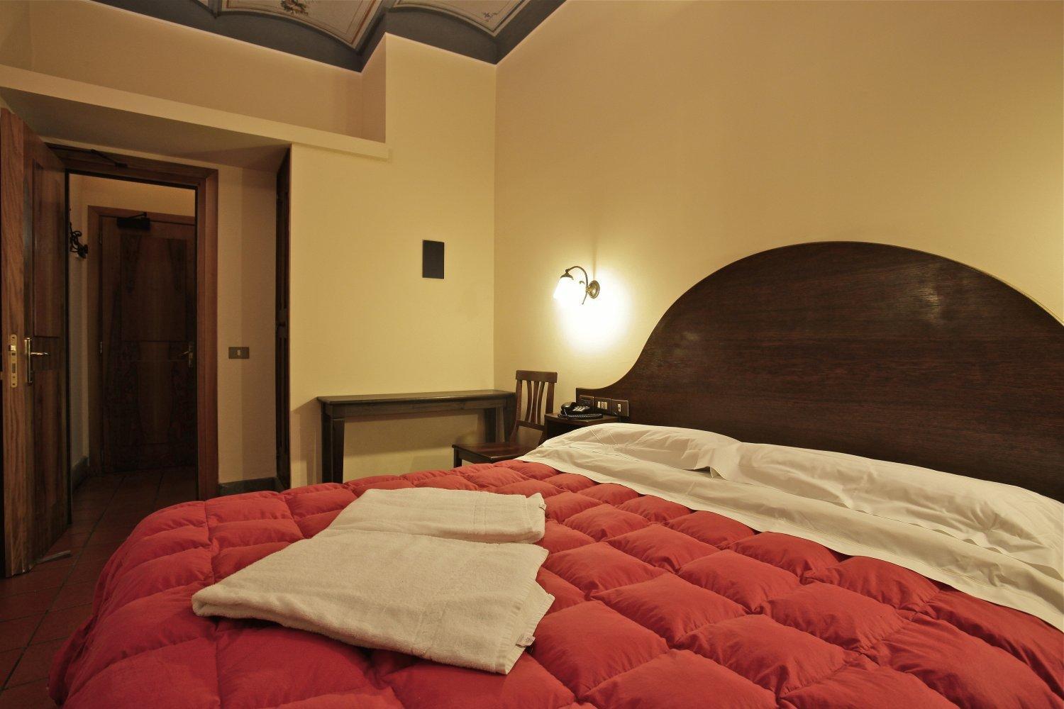 Double Room - Photo 3