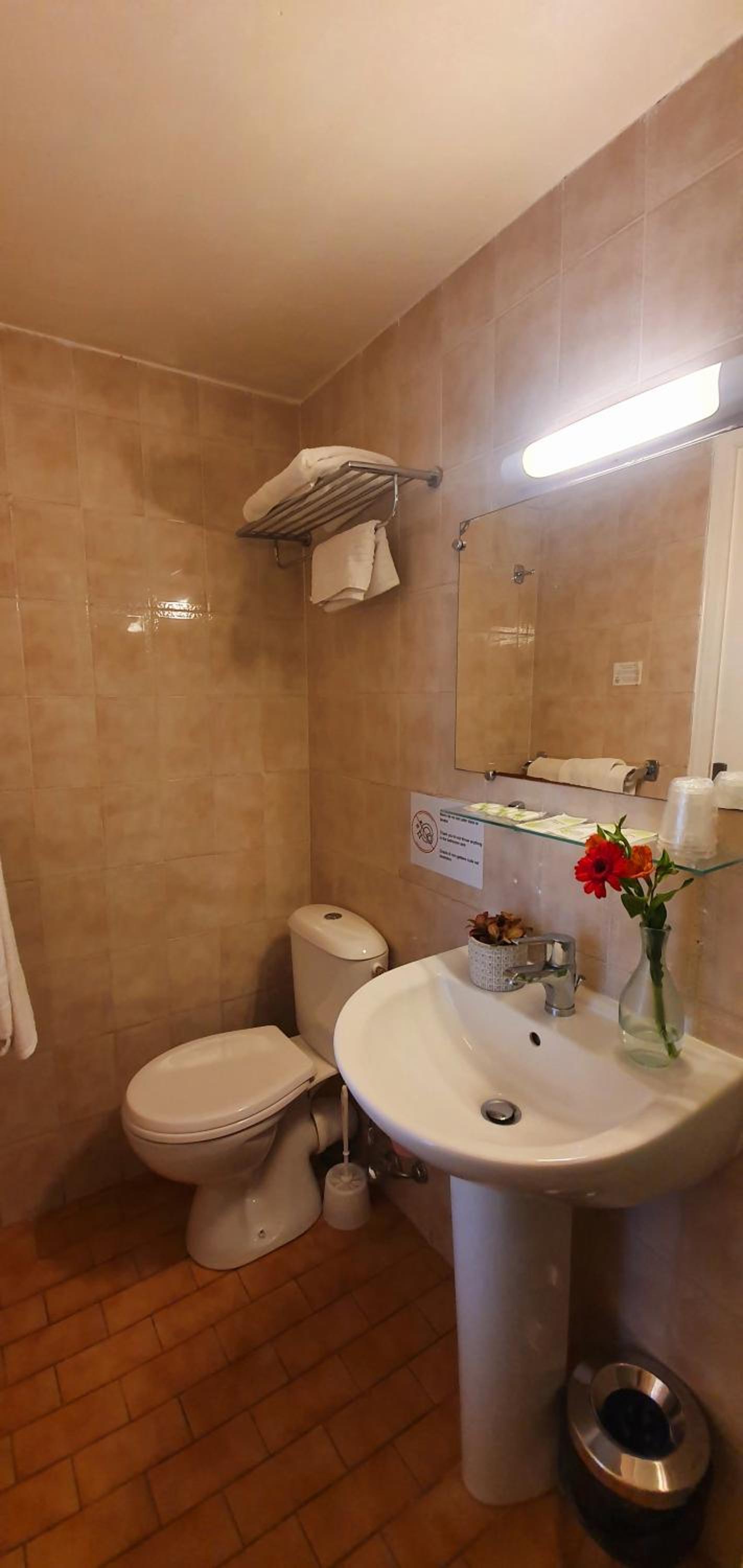 Triple Room - Photo 5
