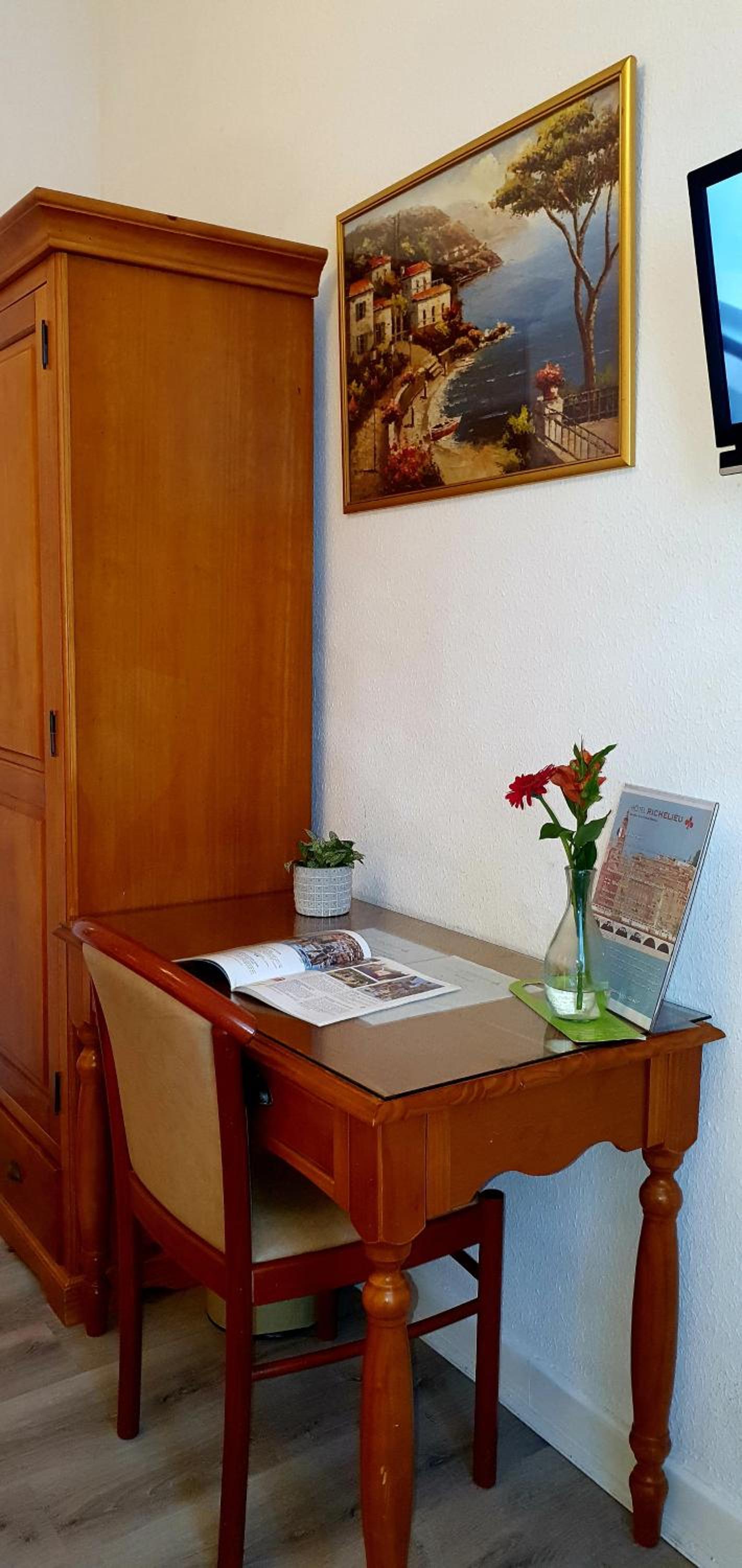 Triple Room - Photo 7
