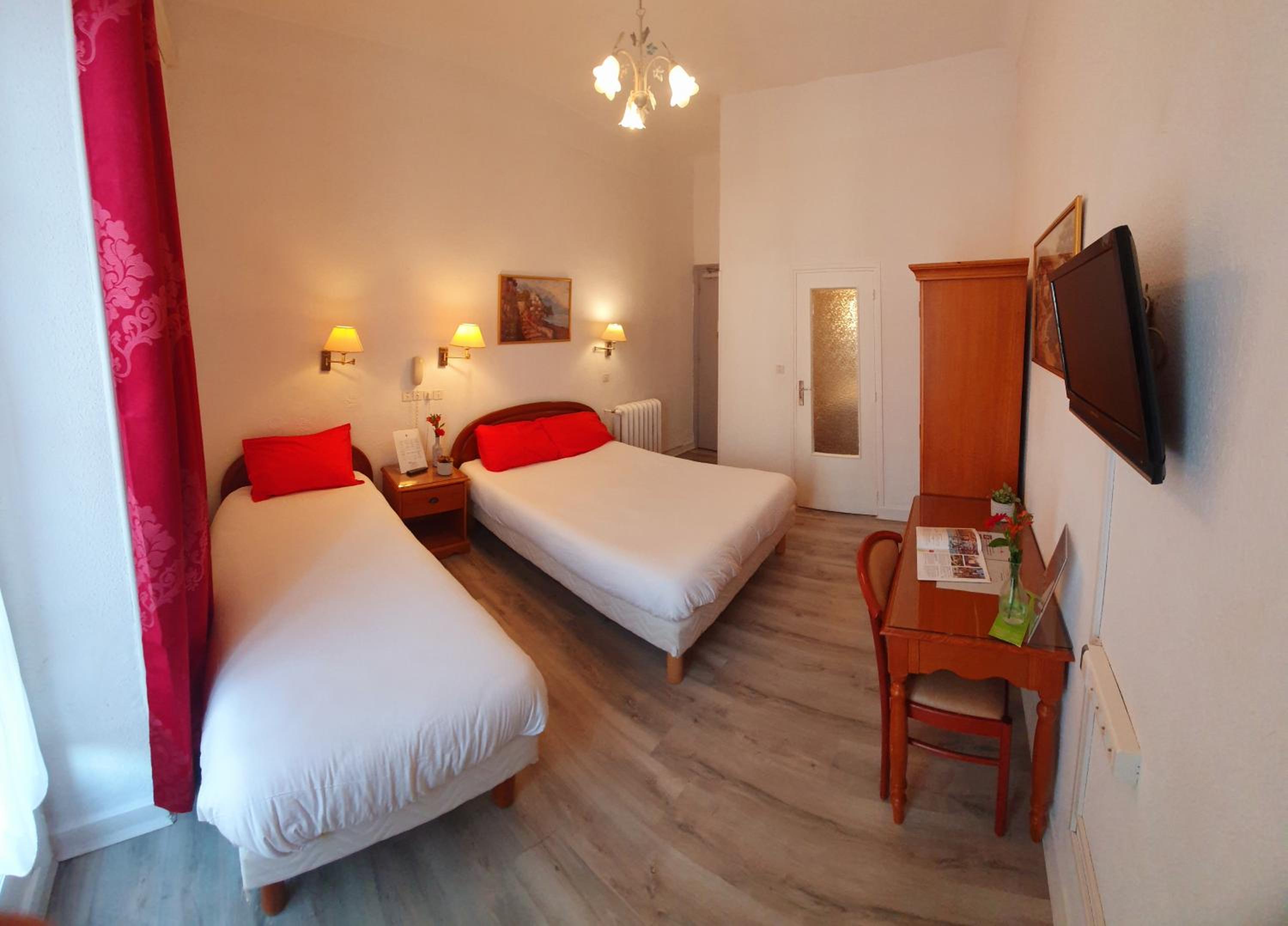 Triple Room - Photo 1