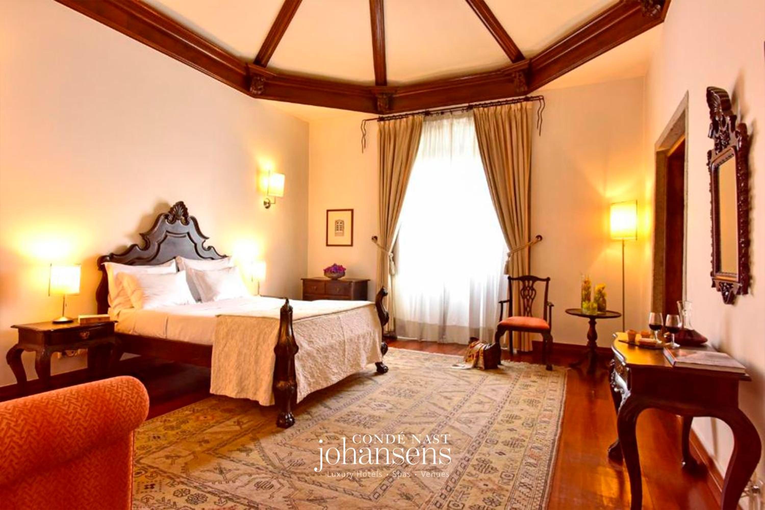 Deluxe Room - Photo 1