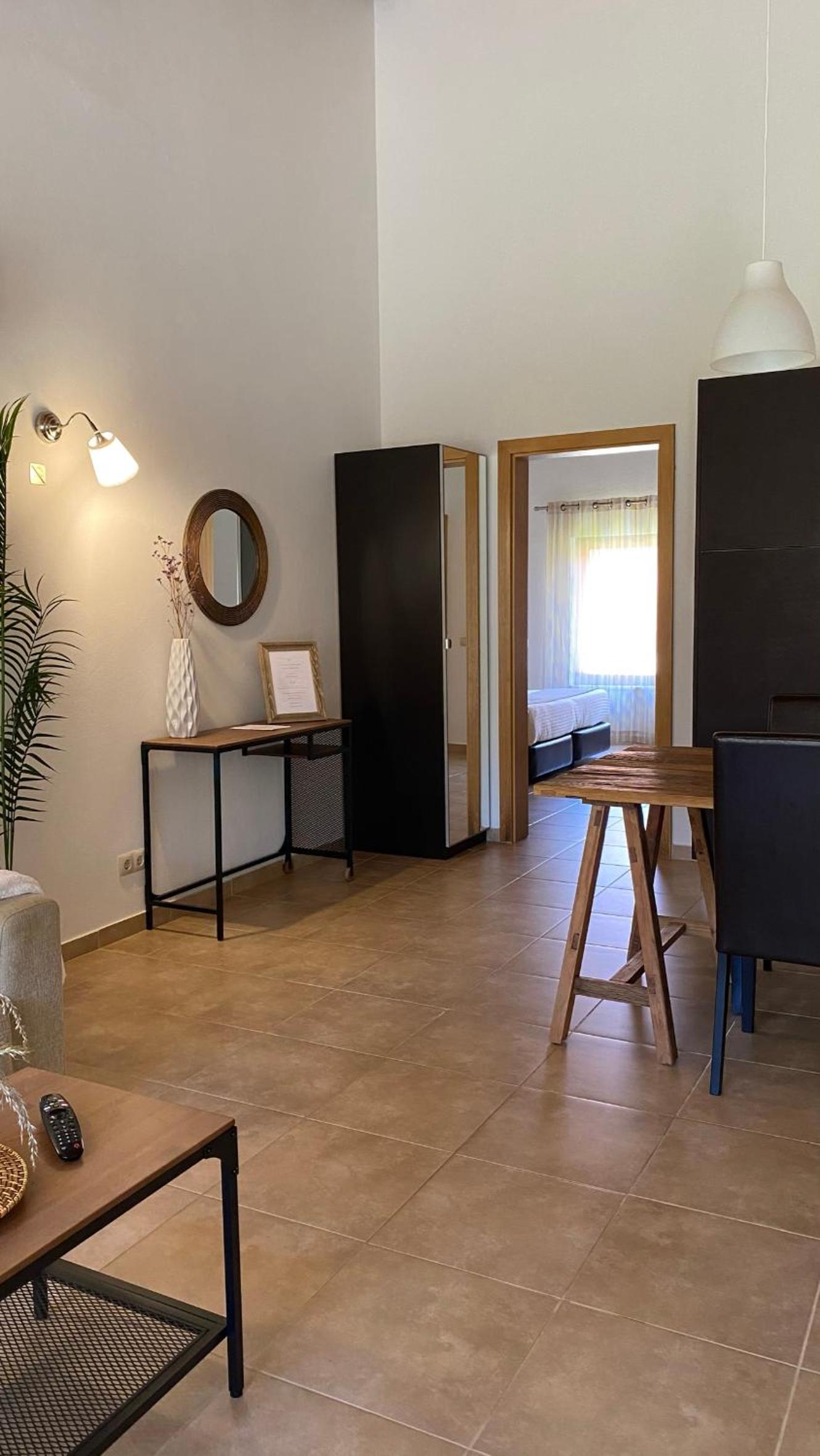 Apartment - Photo 32