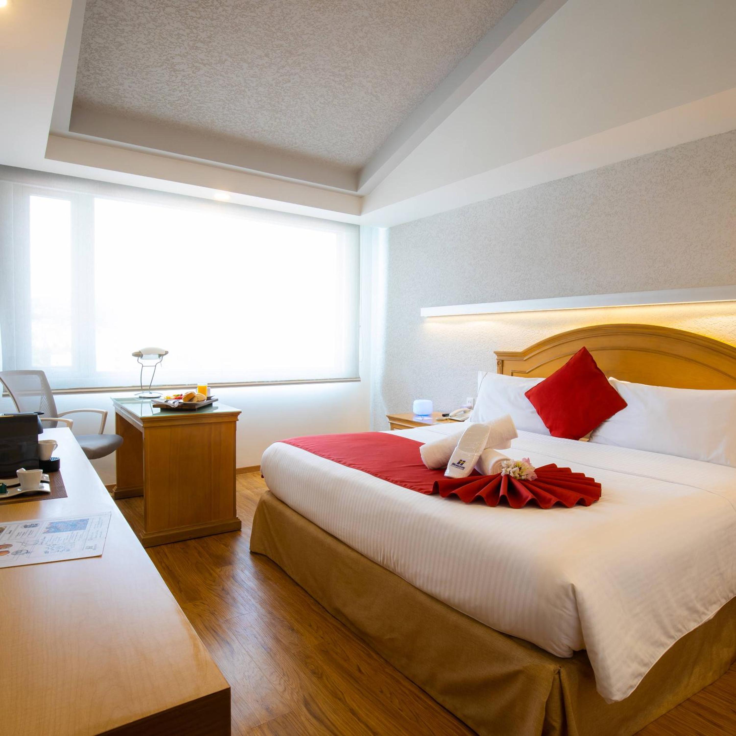 Plus King Room