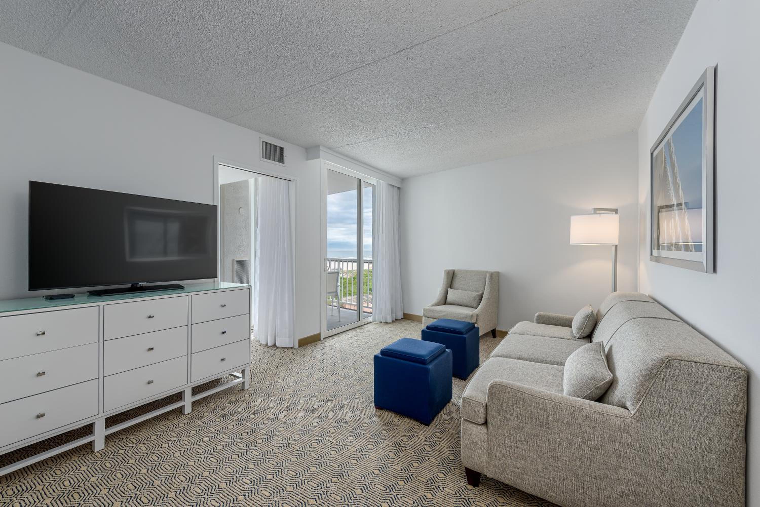 Premium King Suite photo 1