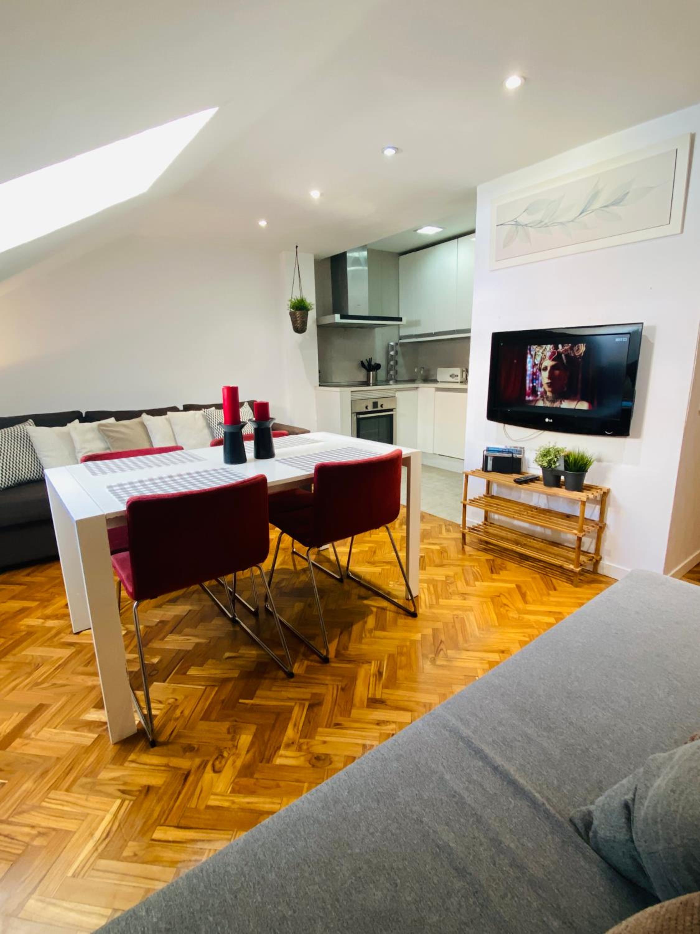 One-Bedroom Apartment - Photo 19