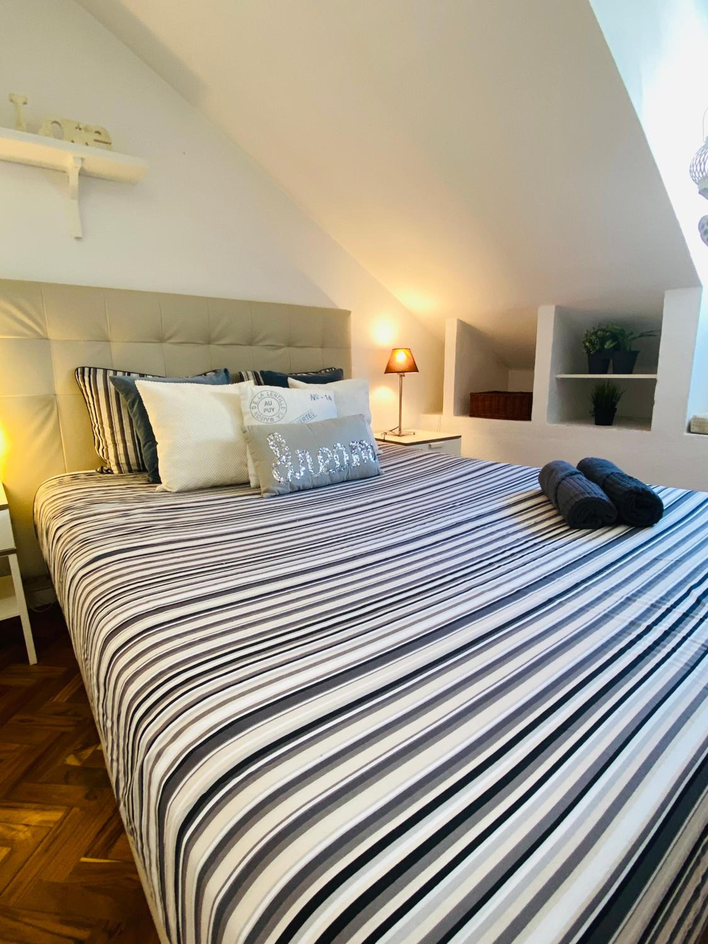 One-Bedroom Apartment - Photo 29