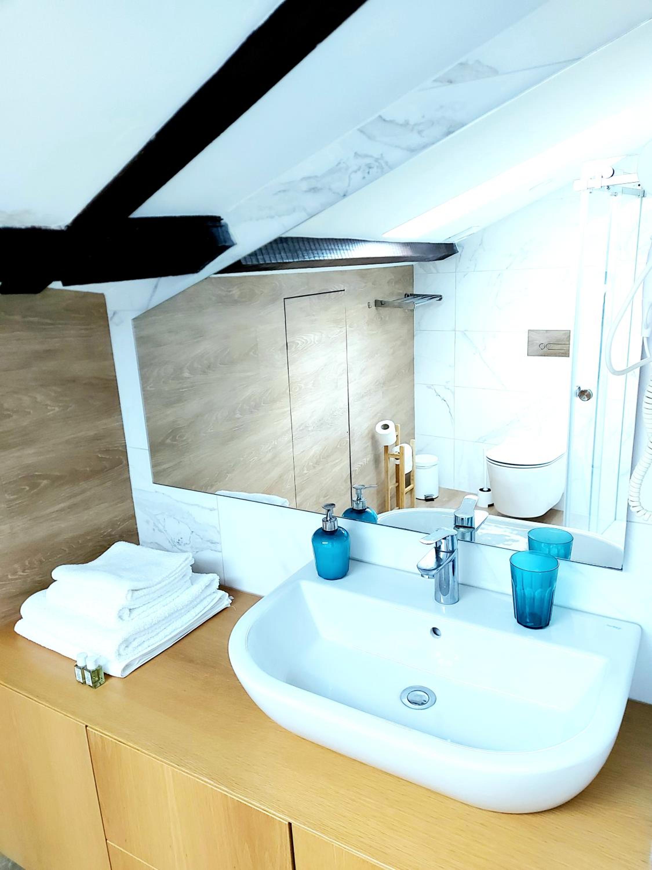 Deluxe Apartment - Photo 5