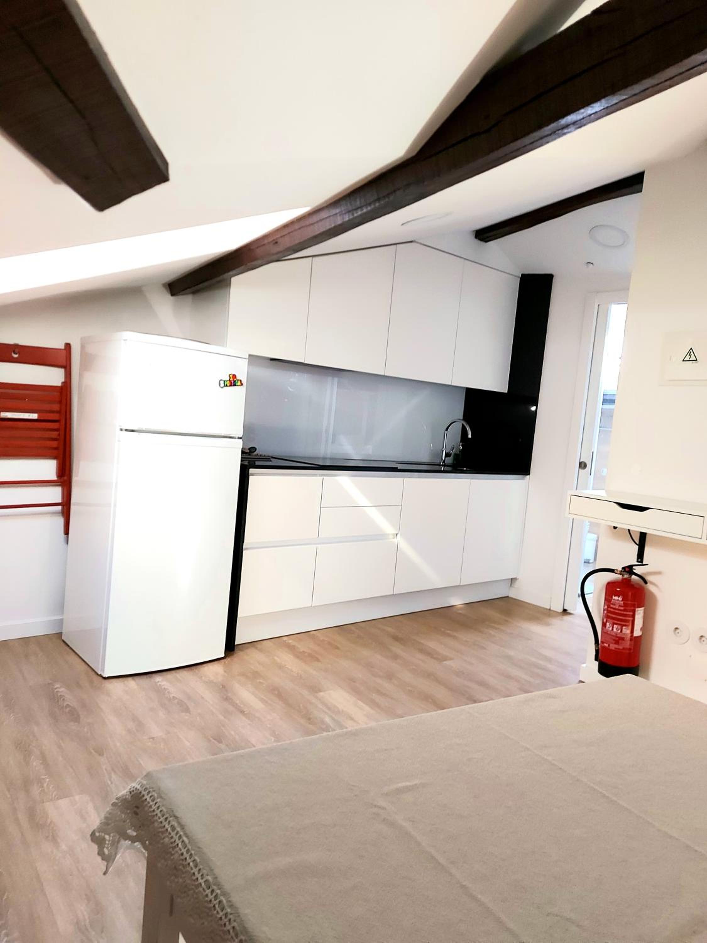 Deluxe Apartment - Photo 8