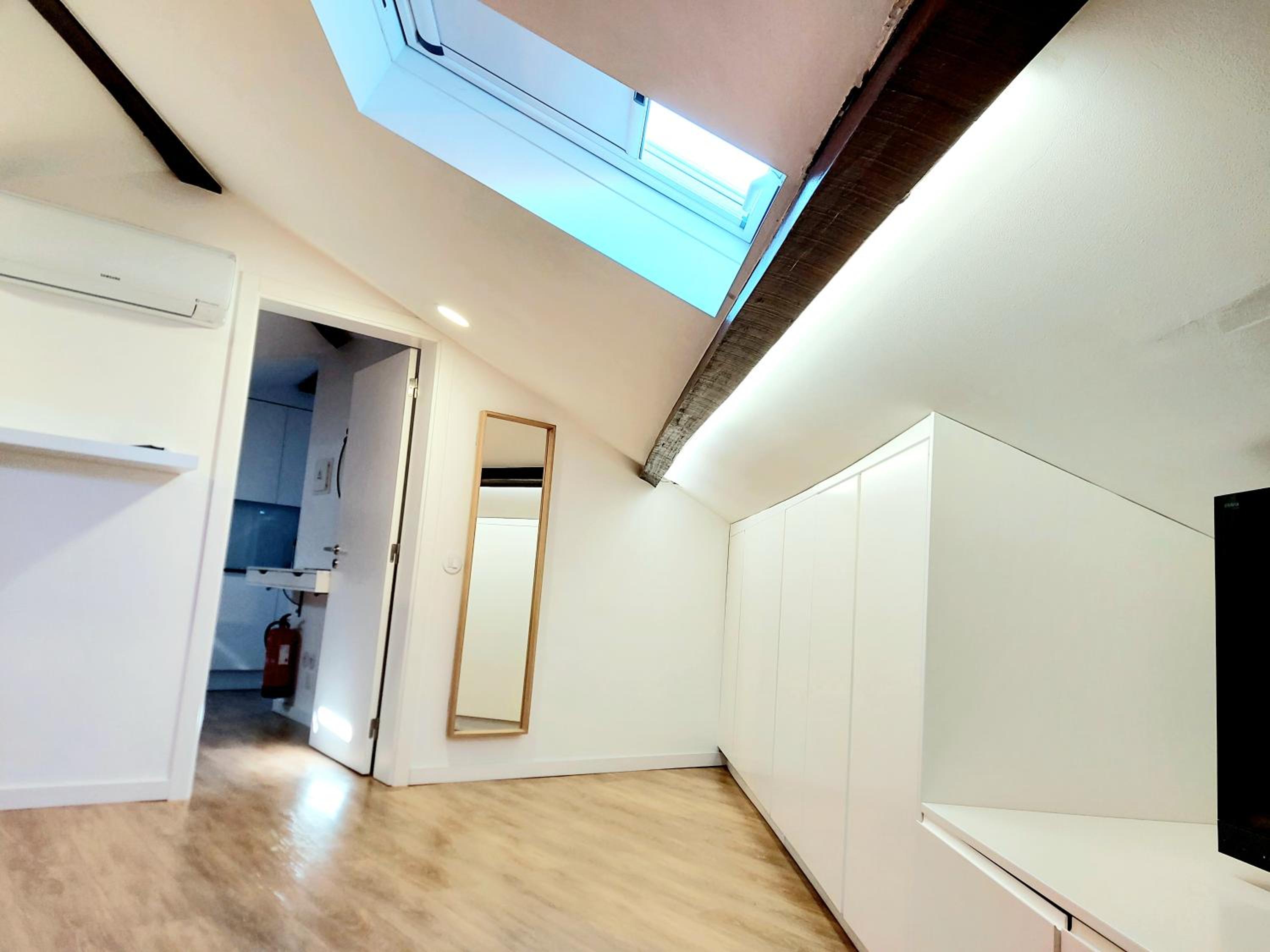 Deluxe Apartment - Photo 10