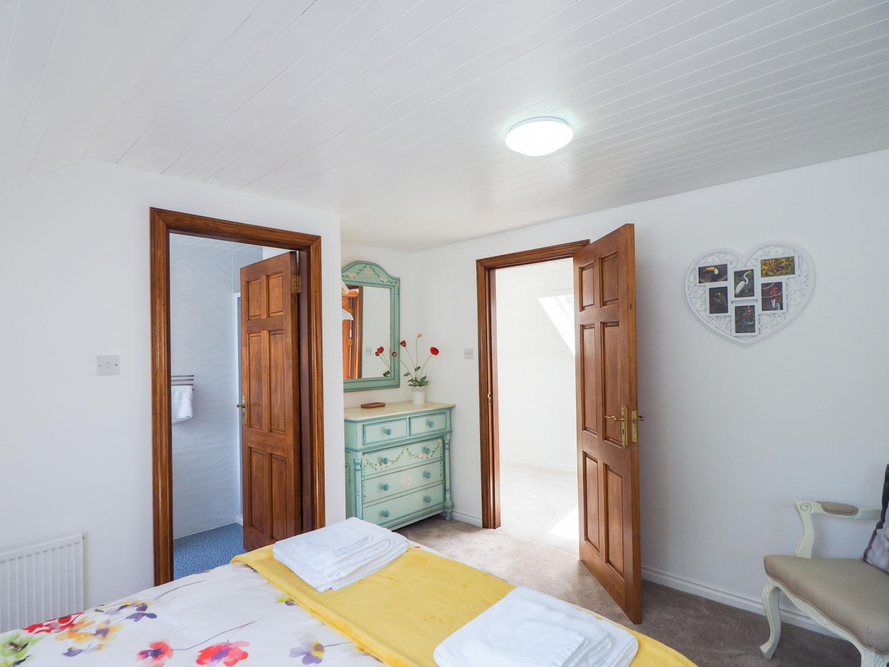 Three-Bedroom House photo 1
