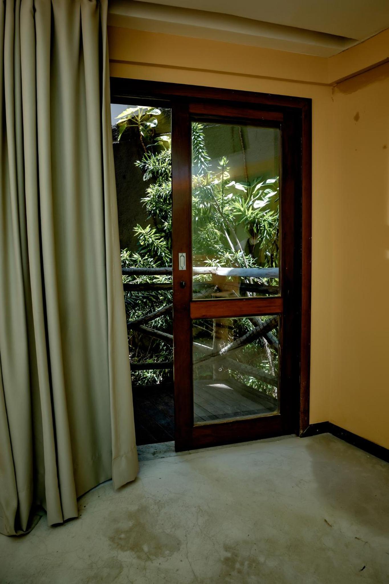 Standard Double Room - Photo 15