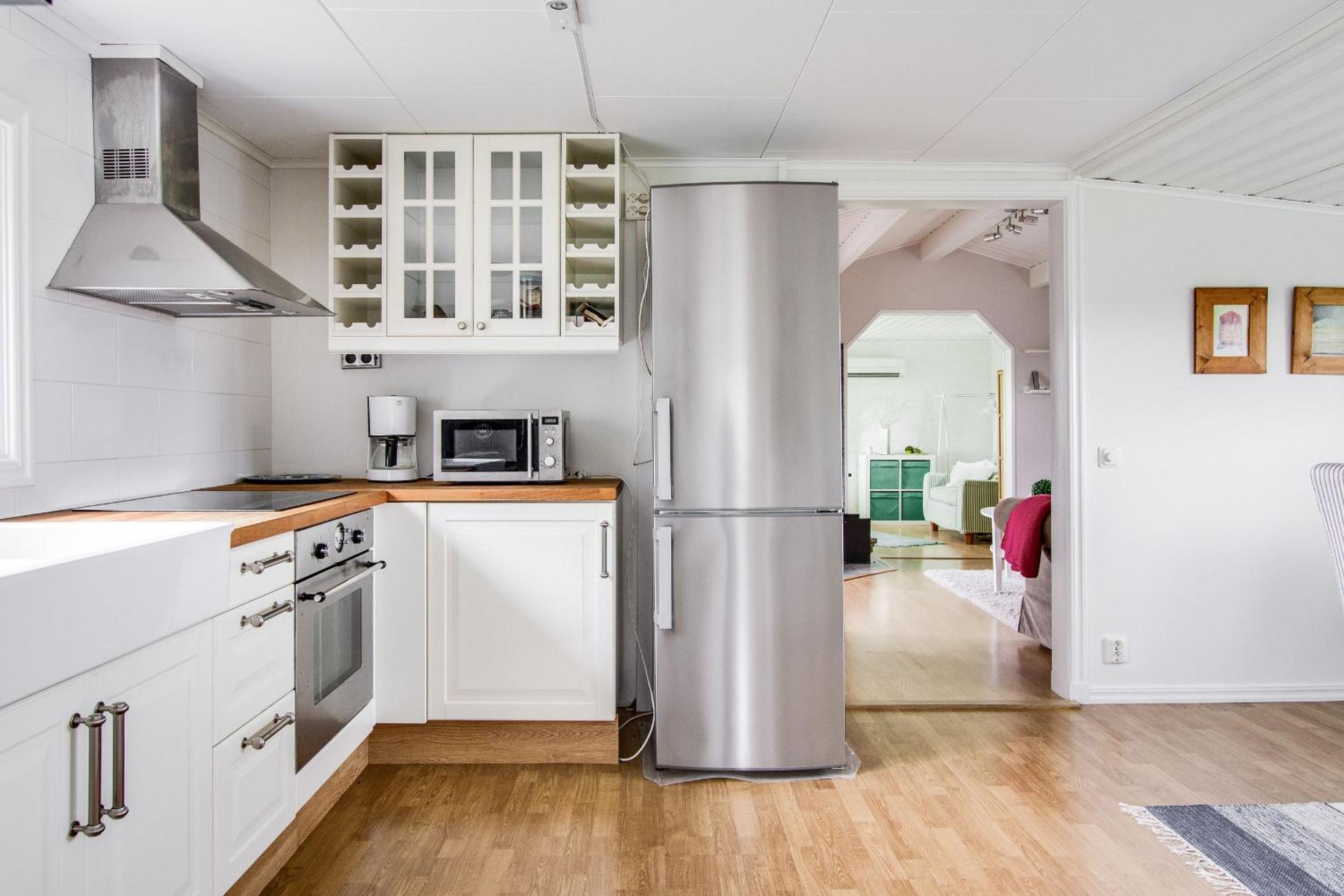 Two-Bedroom House - Photo 10