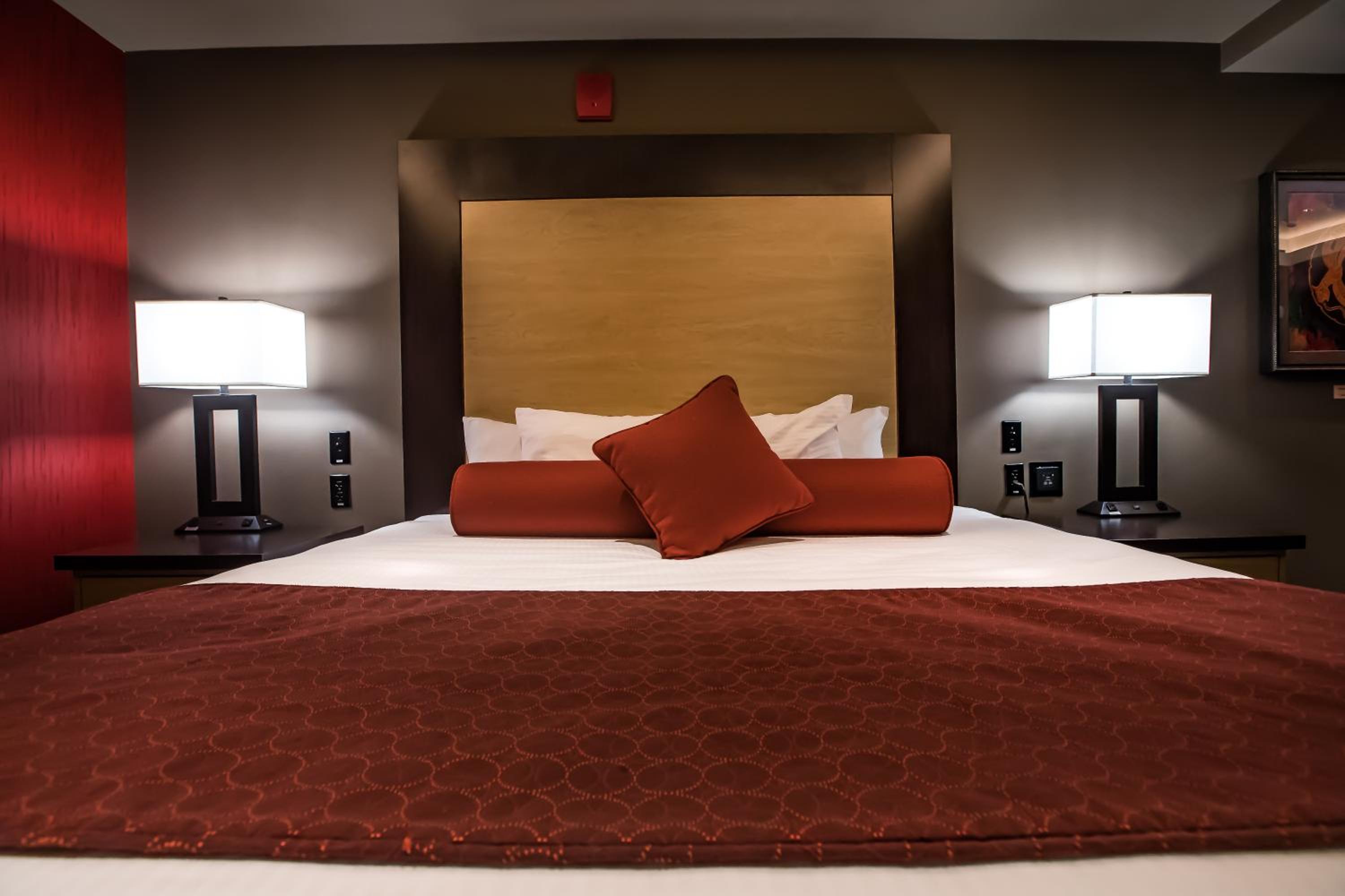 Standard King Room - Photo 1