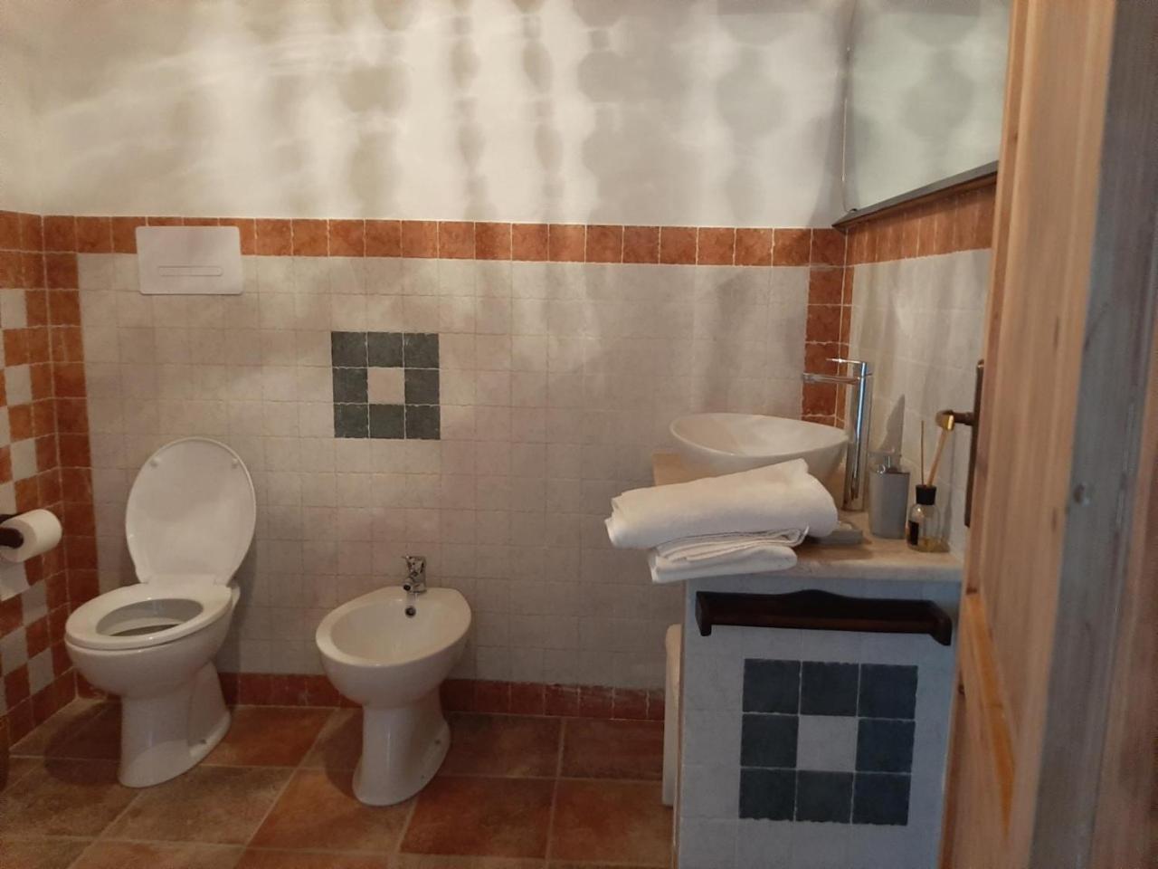 Double Room with Garden View - Photo 2