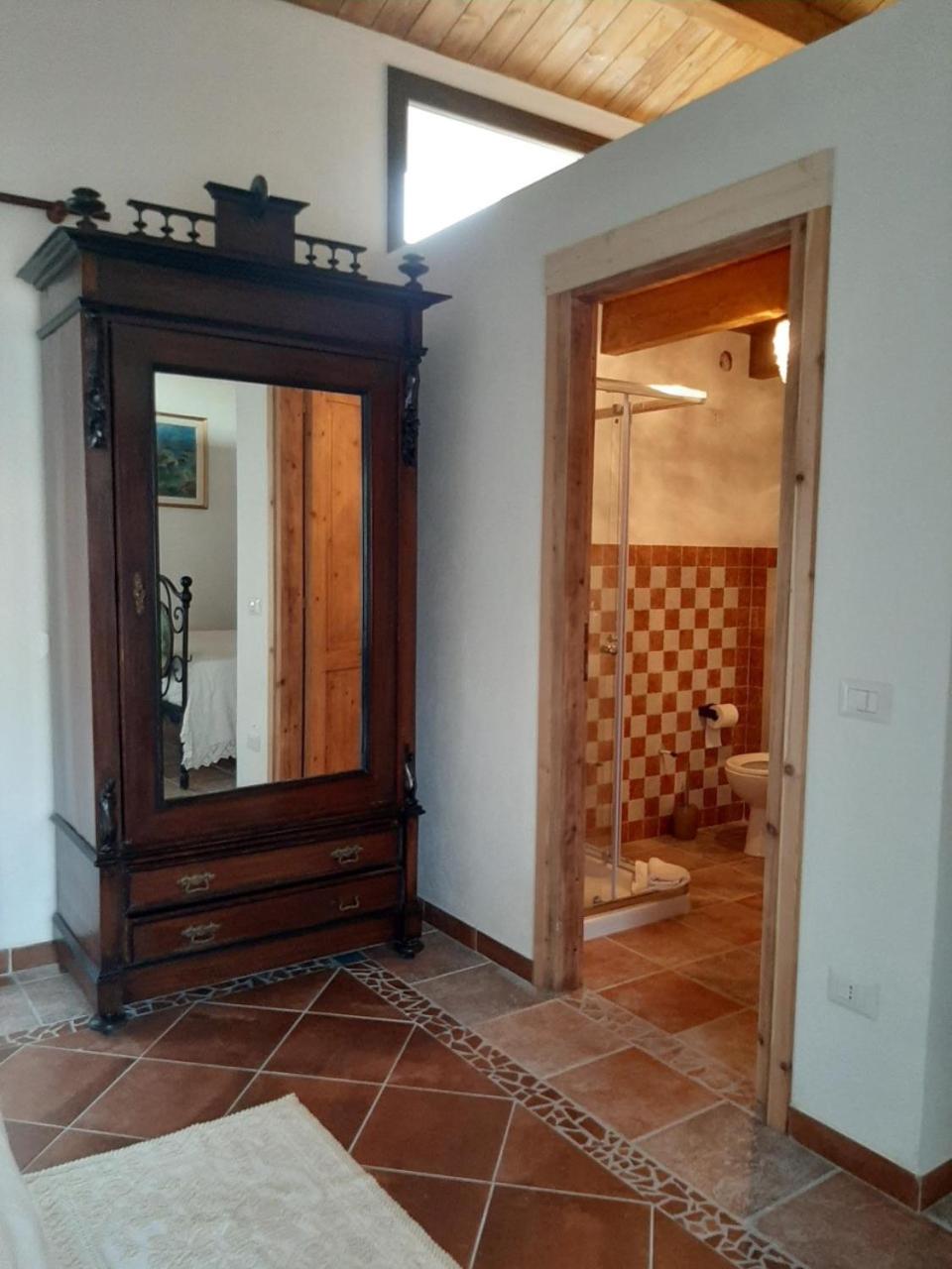 Double Room with Garden View - Photo 6