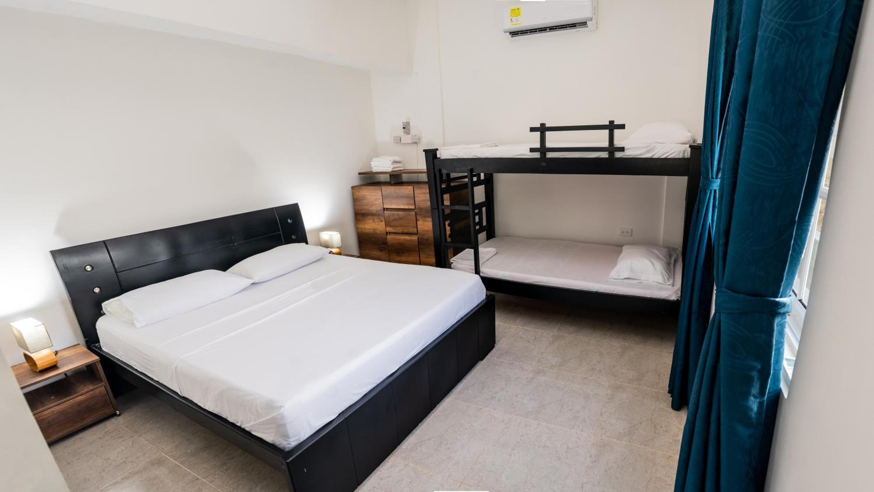 Quadruple Room with Bathroom photo 2