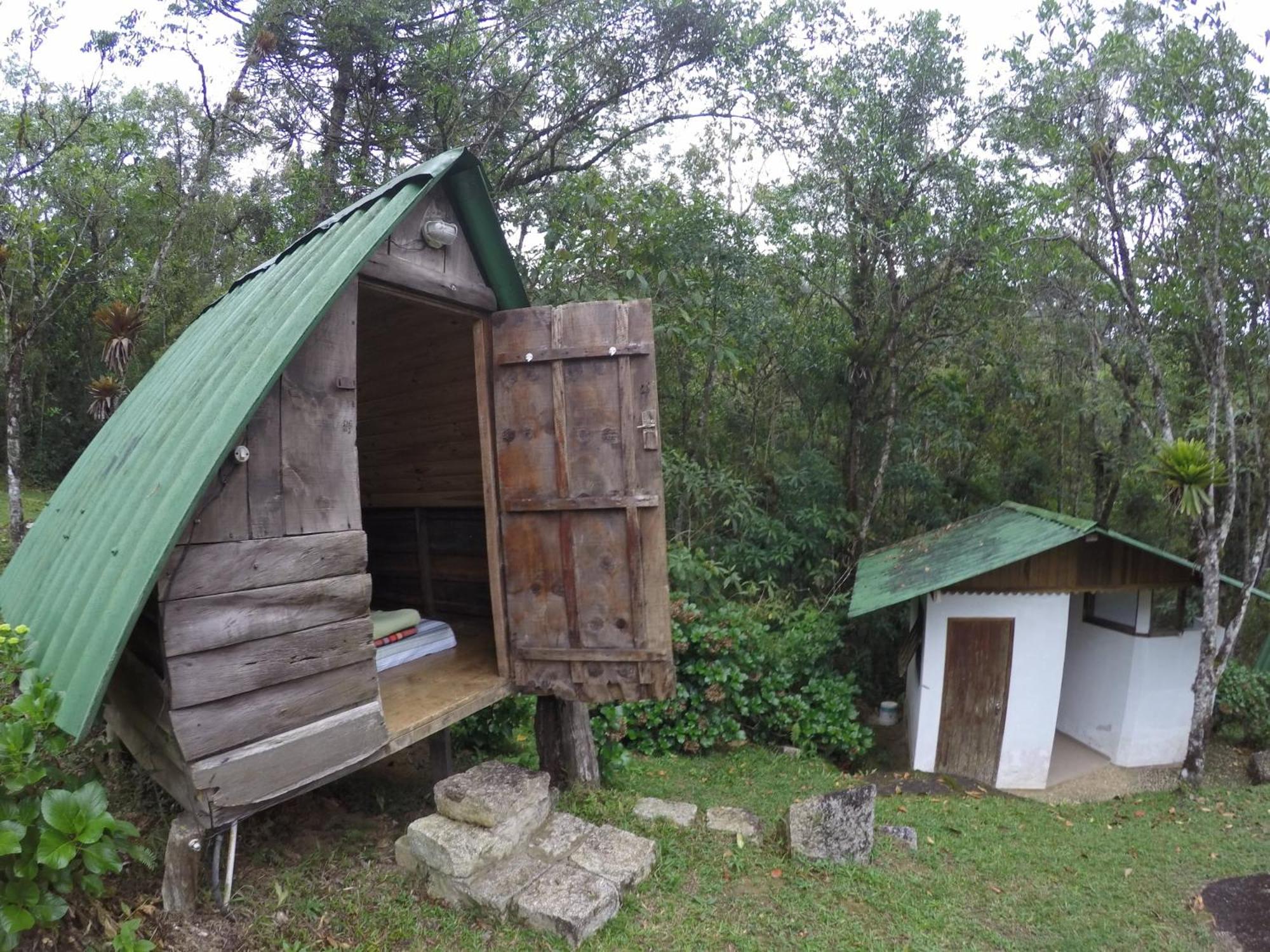 Small Cabin - Photo 15