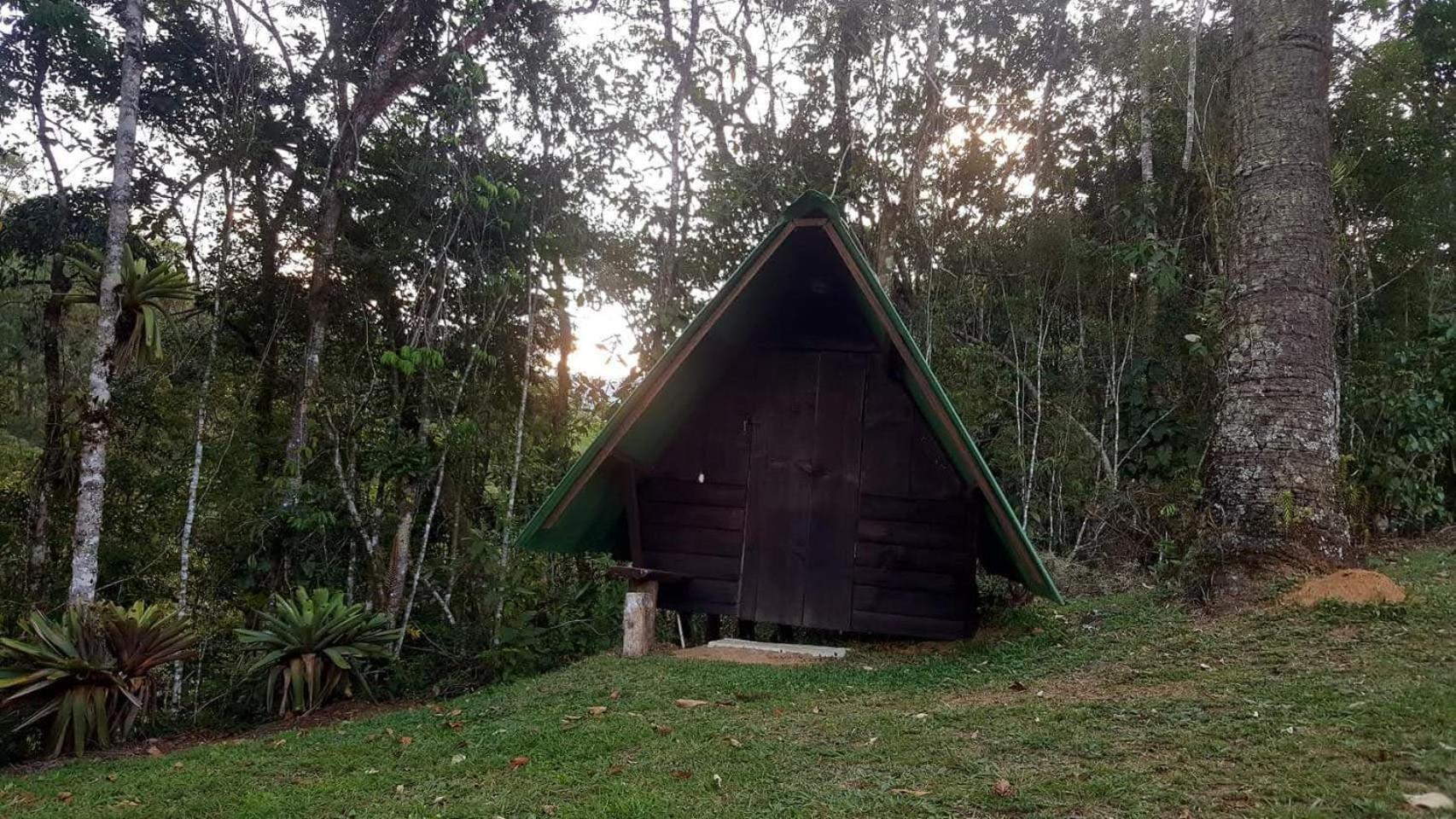 Small Cabin - Photo 6