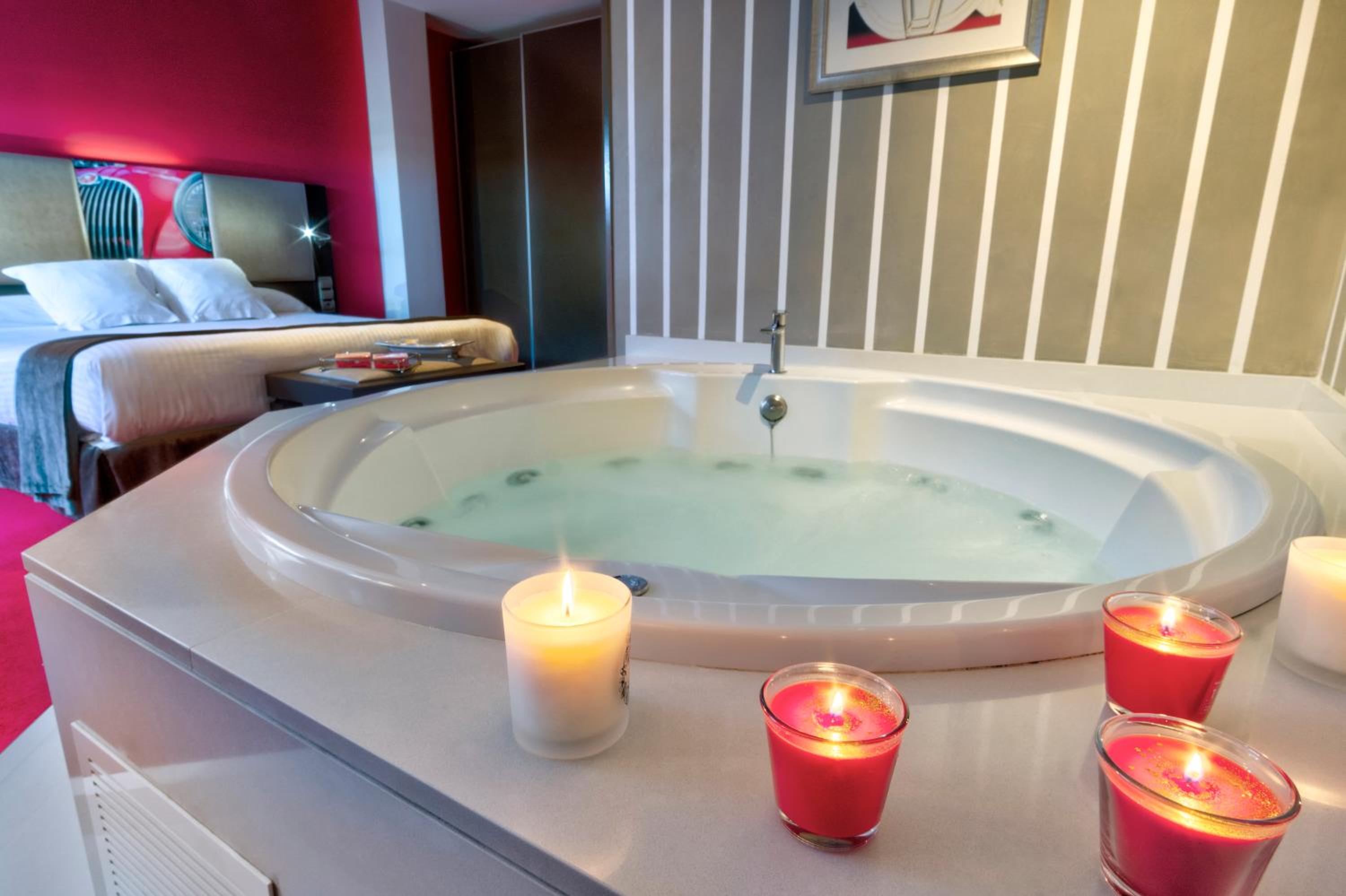 Comfort Double Room with Hot Tub  - Photo 18