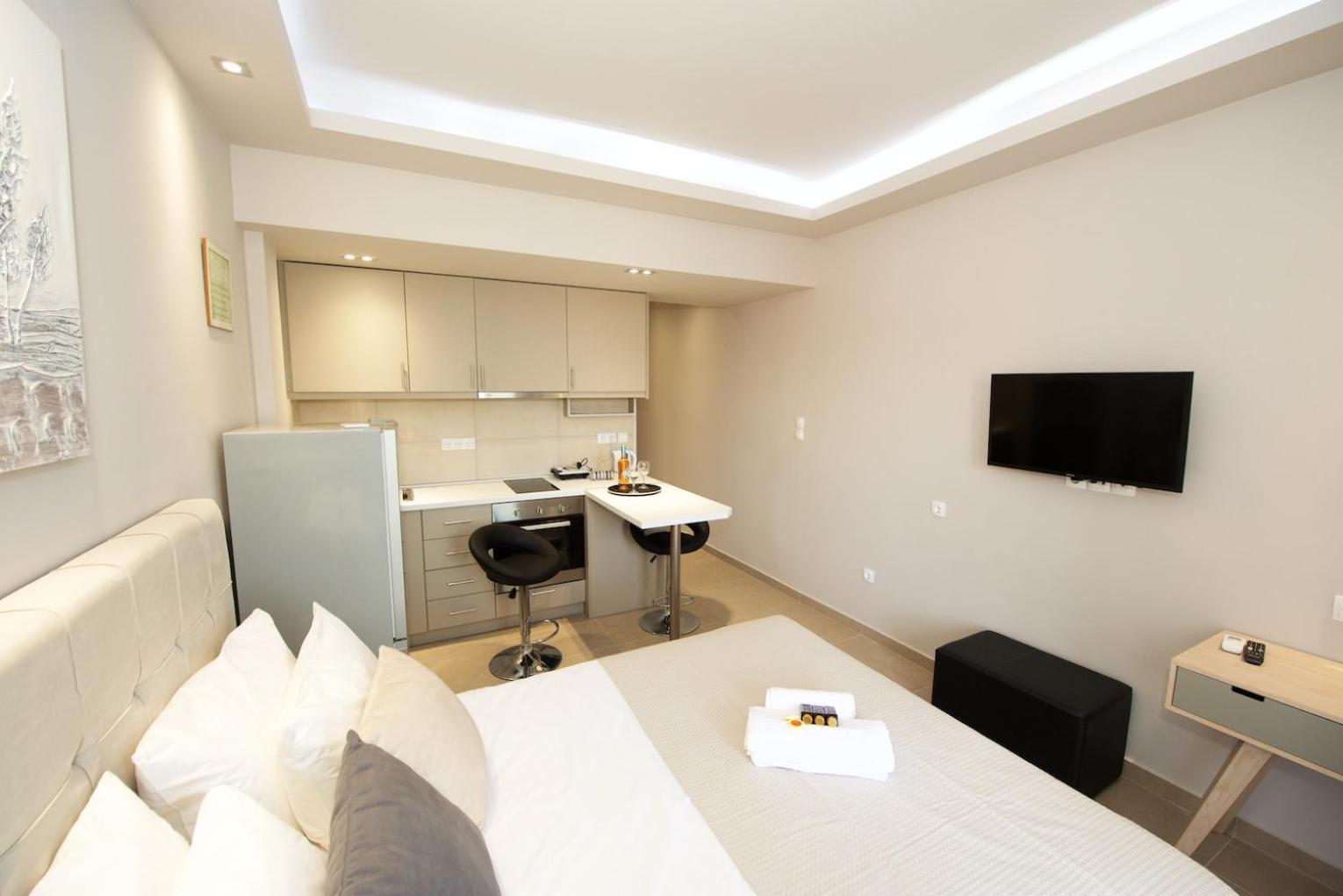 One-Bedroom Apartment photo 1