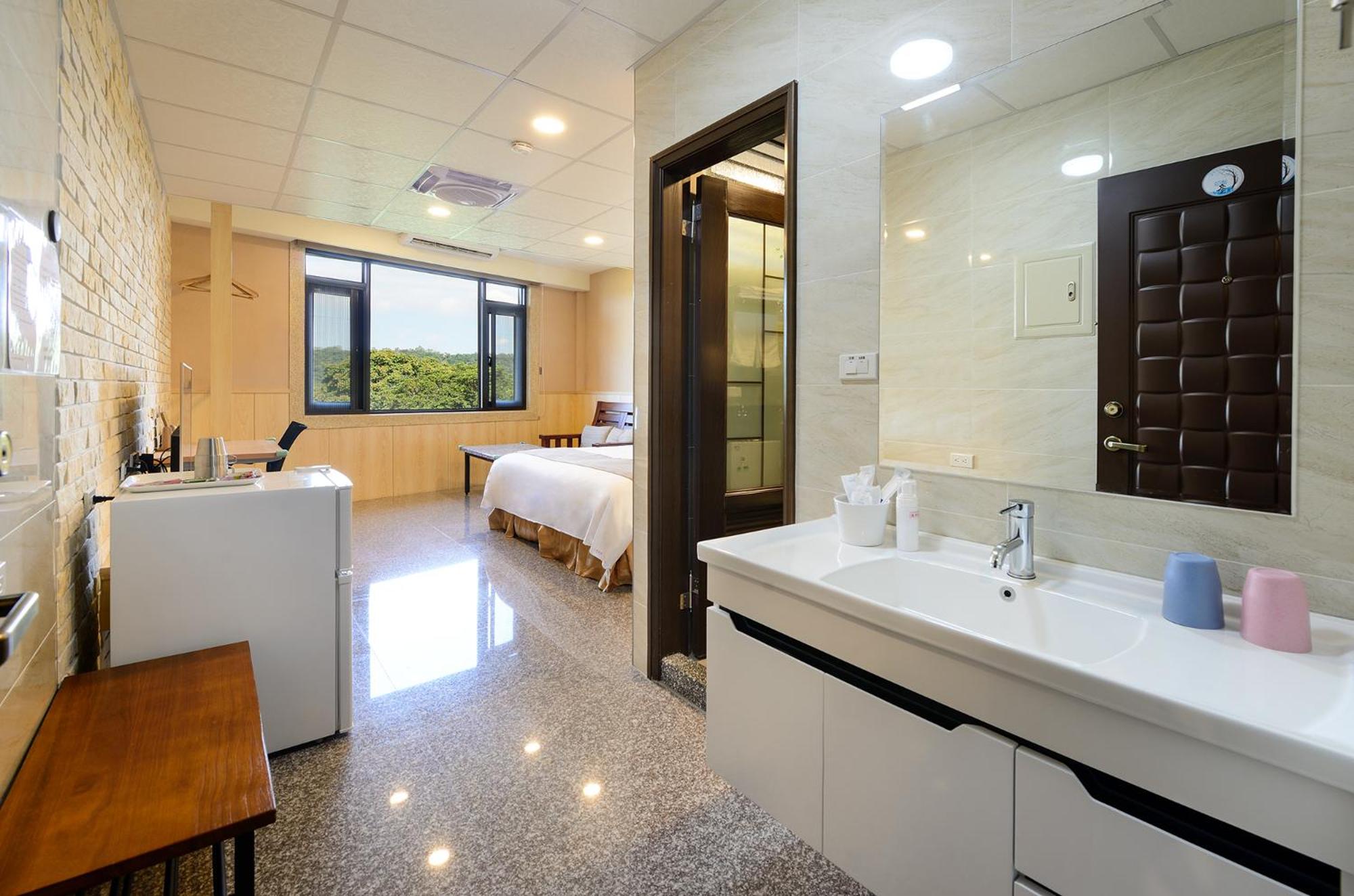 Double Room with Mountain View - Photo 6