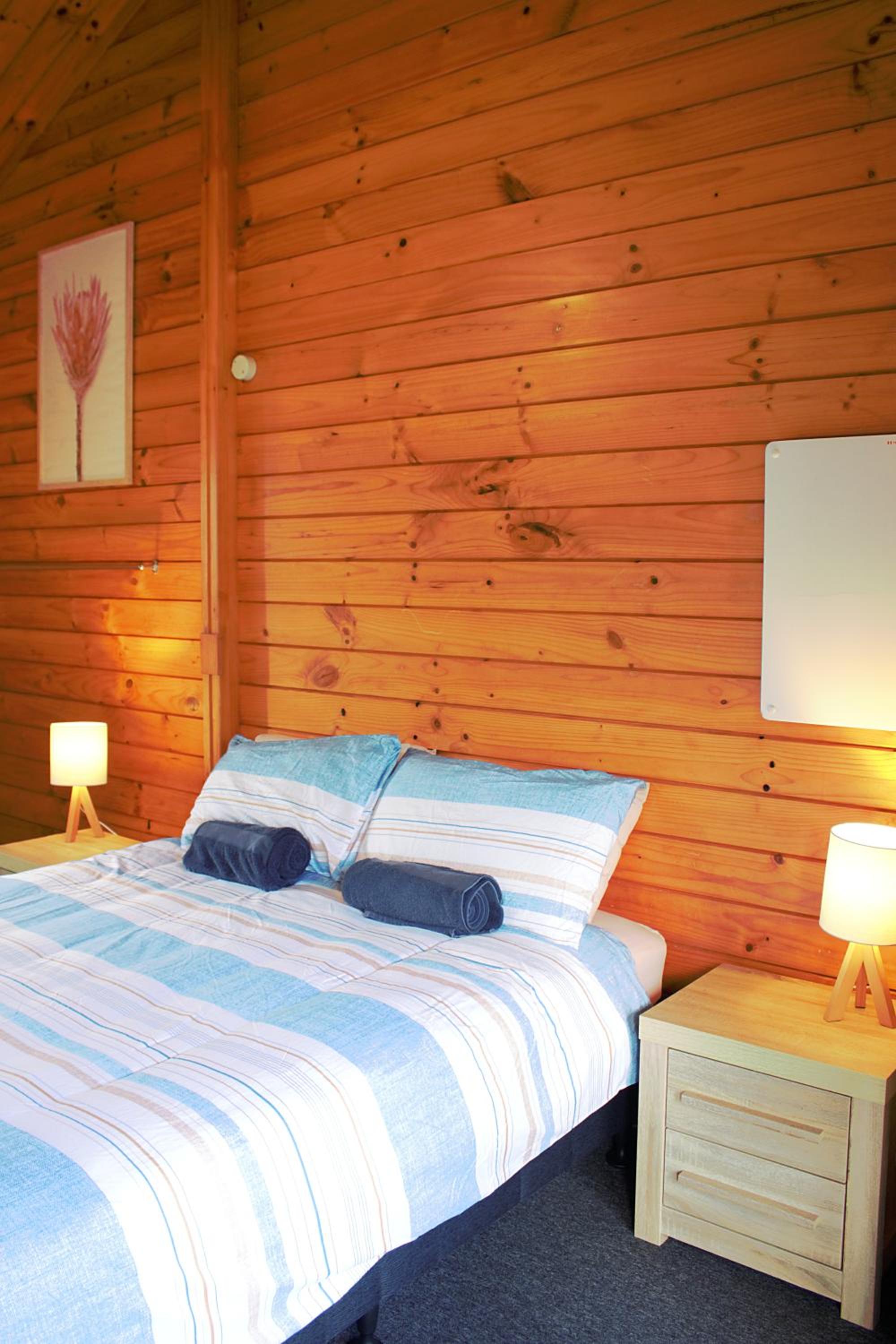 Queen Room with Private Bathroom