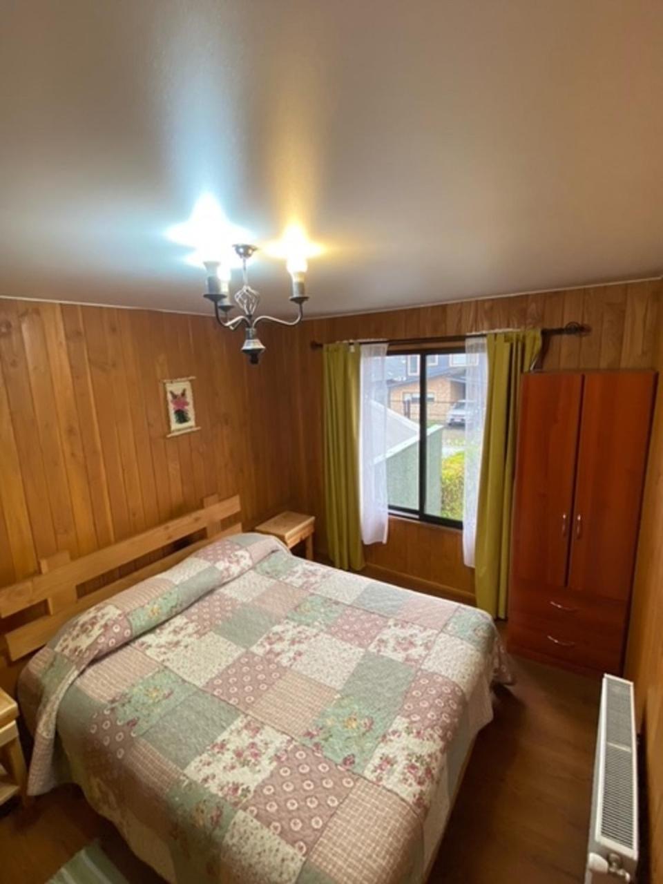 Twin Room with Private Bathroom photo 3