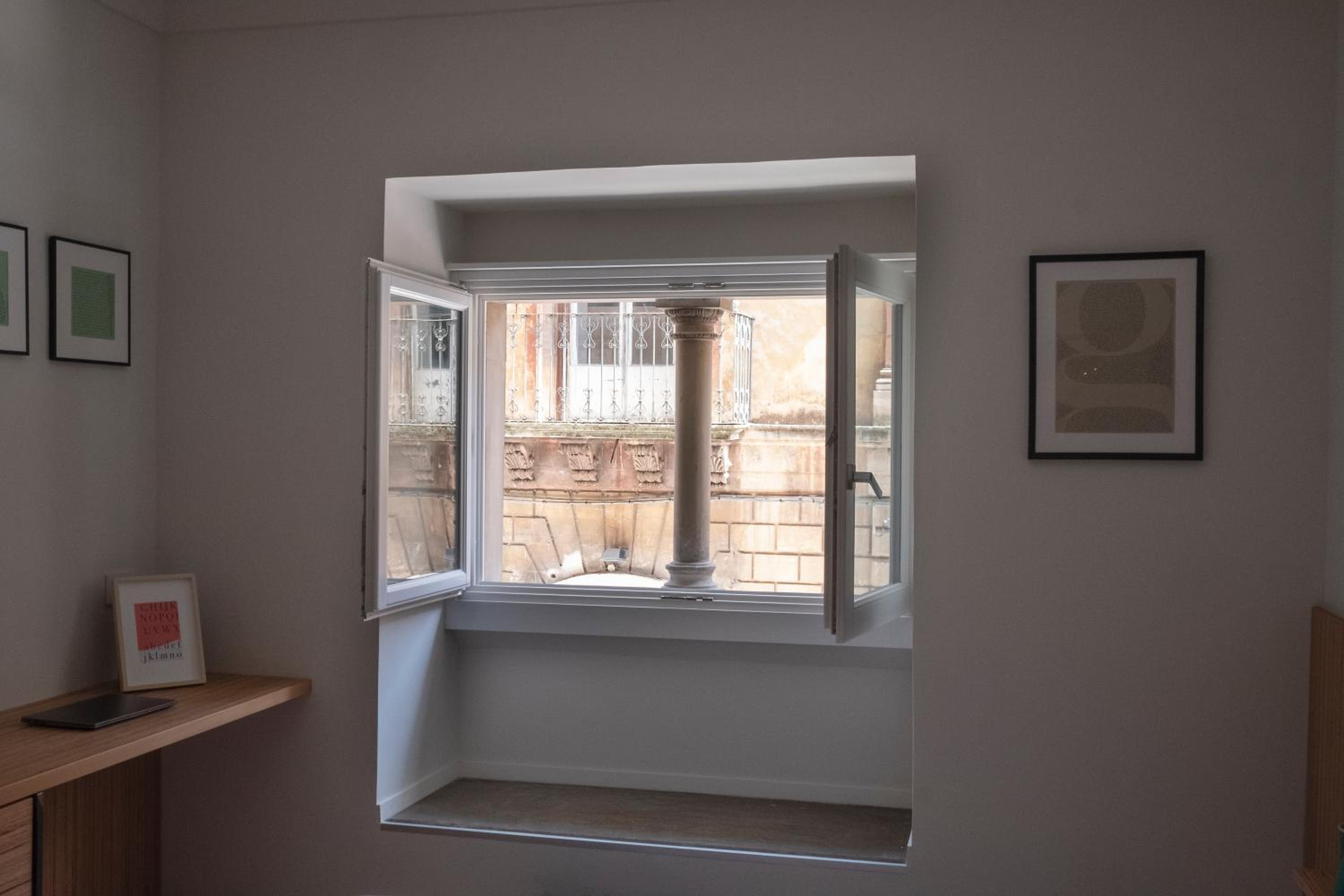 Family Studio - Photo 1