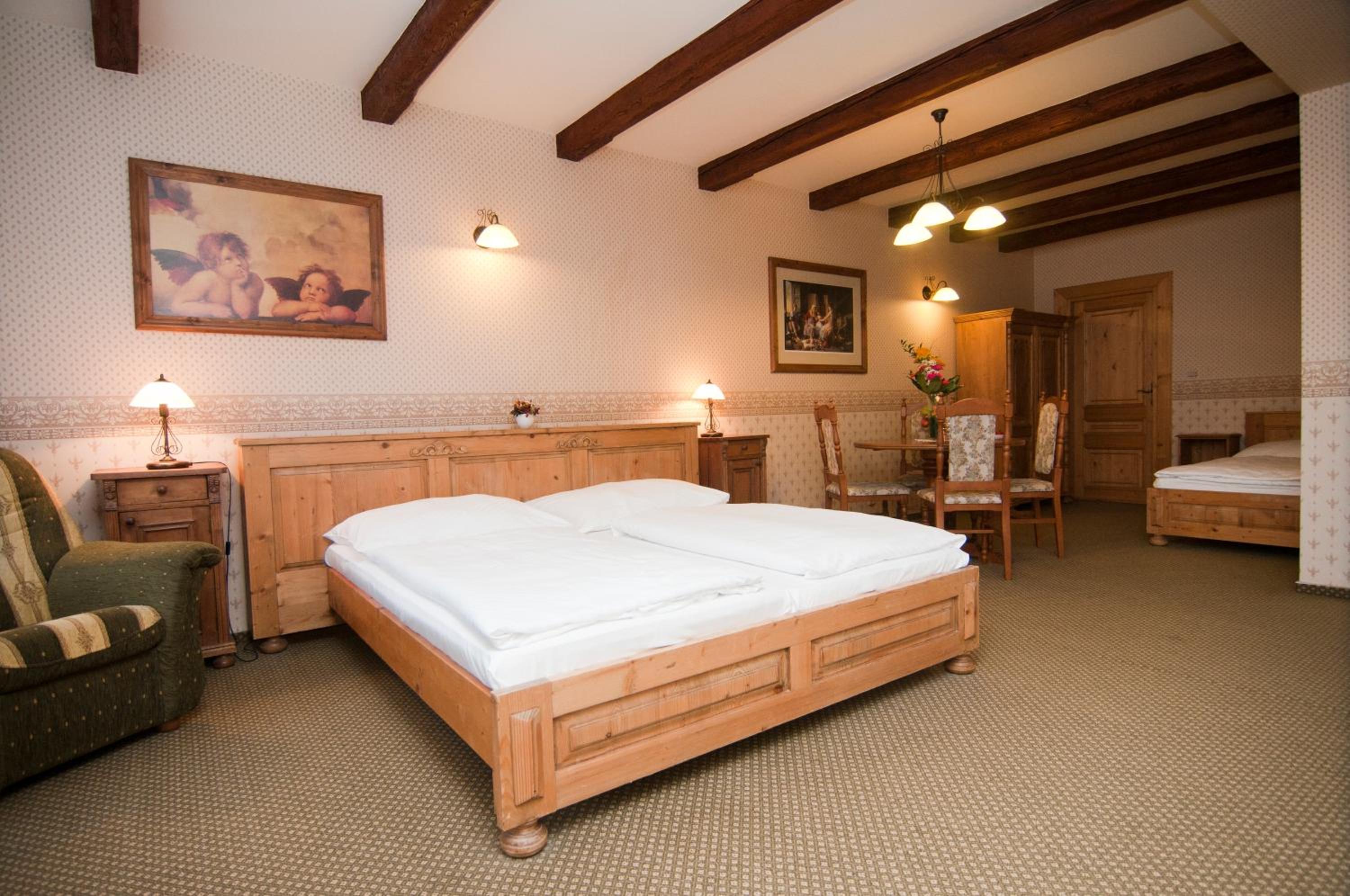 Large Triple Room - Photo 5