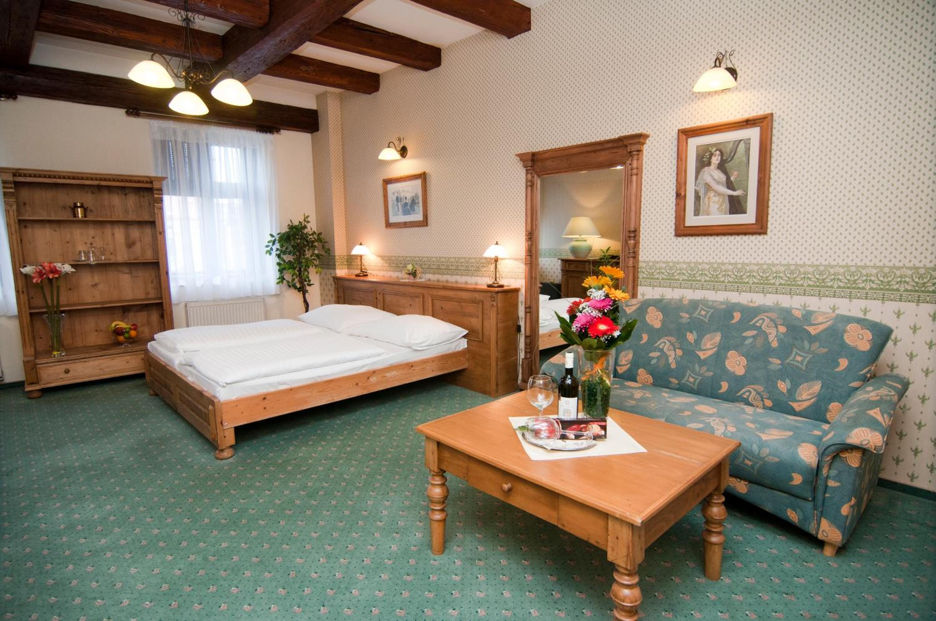 Large Double or Twin Room - Photo 7