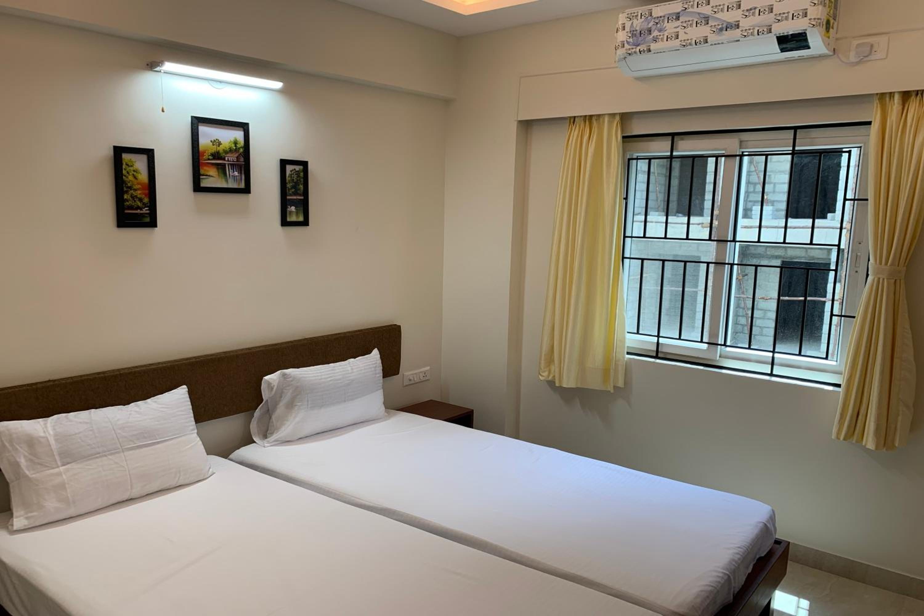 Deluxe Twin Room - Photo 1