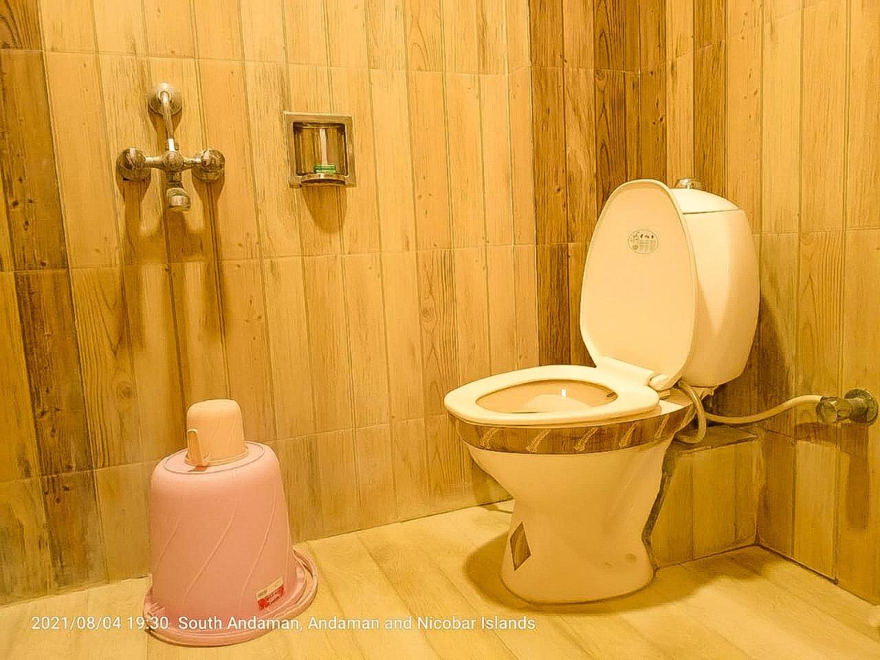 Deluxe Room - Photo 13
