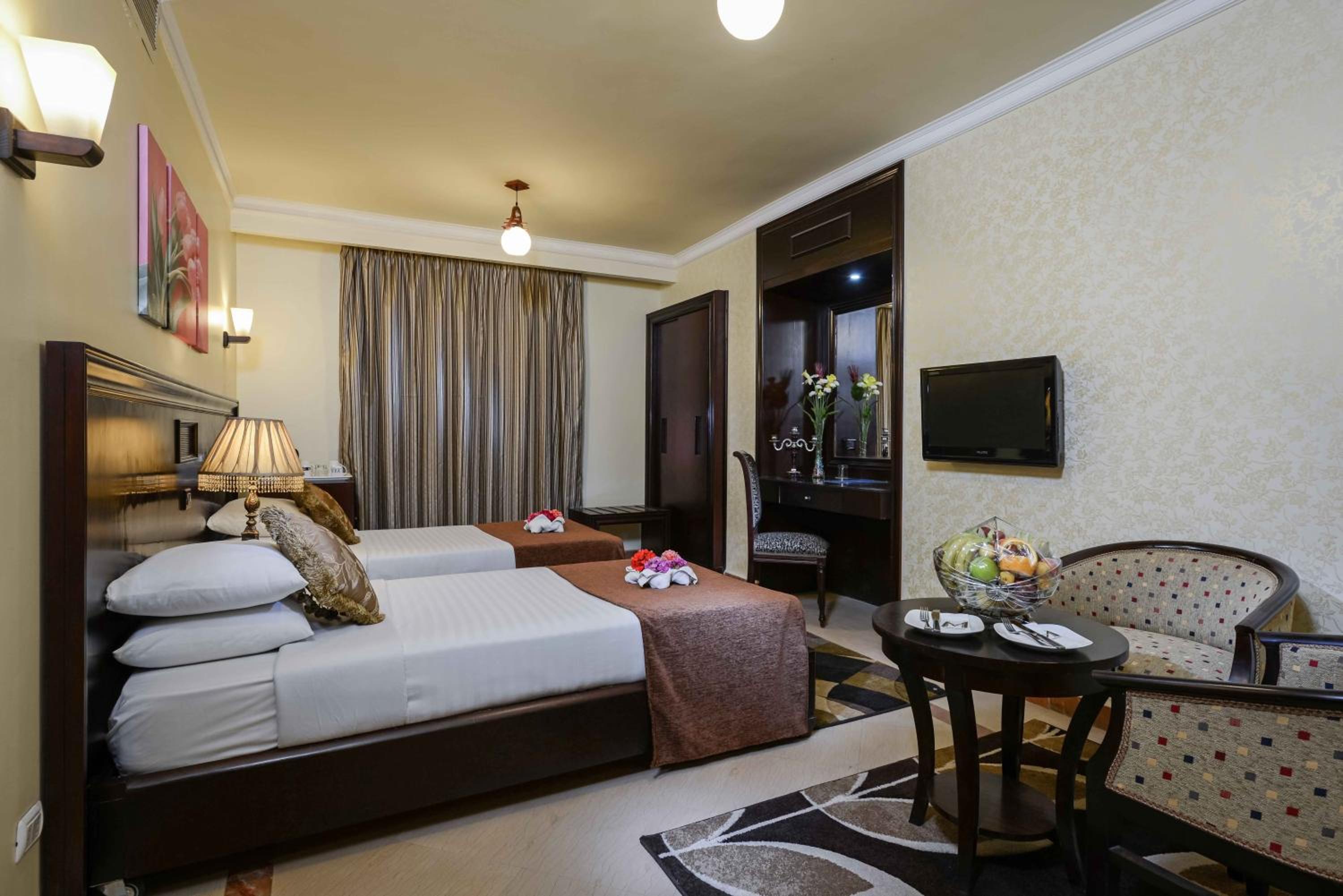 Basic Double Room photo 2
