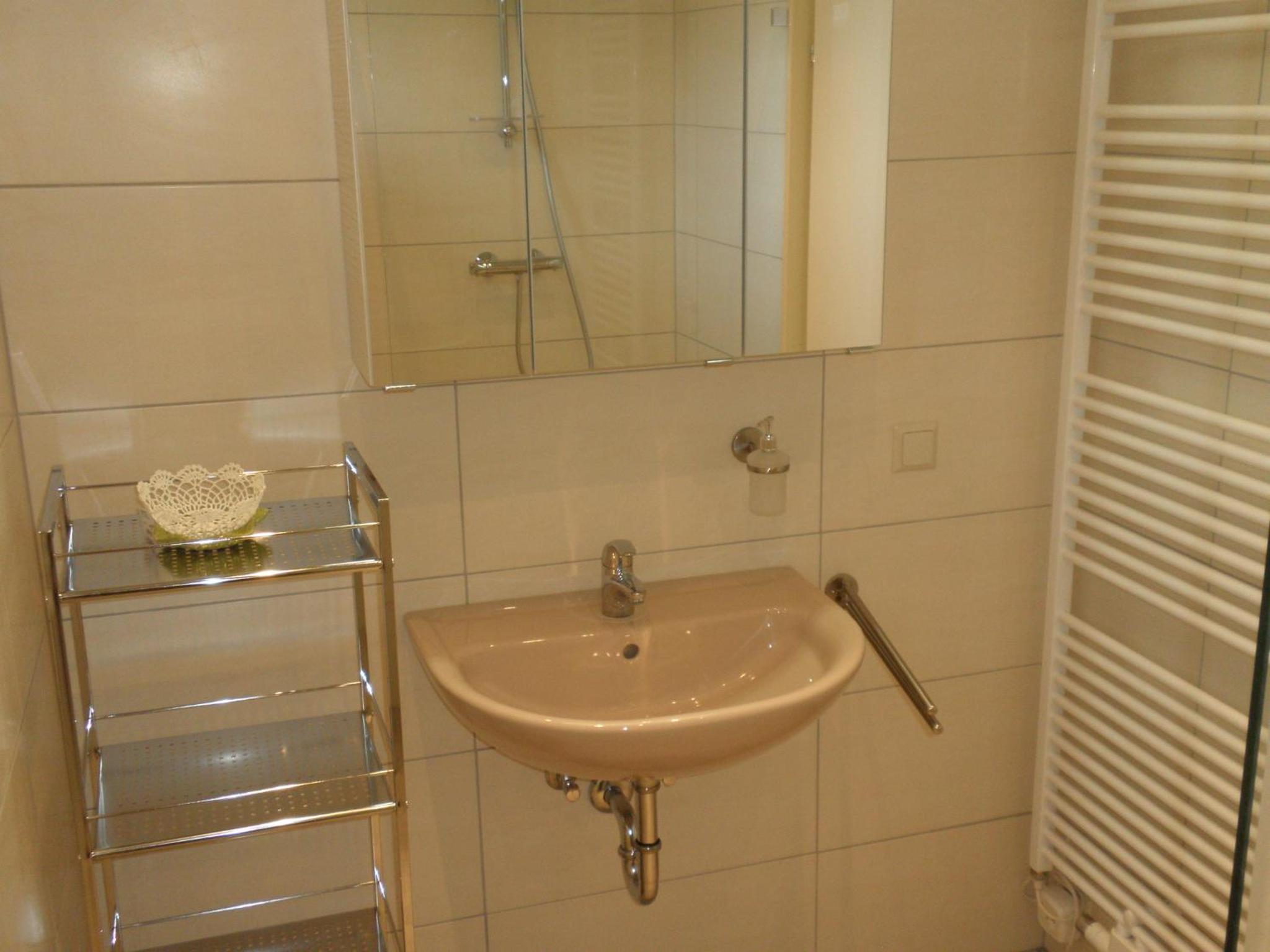 Two-Bedroom Apartment with Balcony and Garden View photo 3