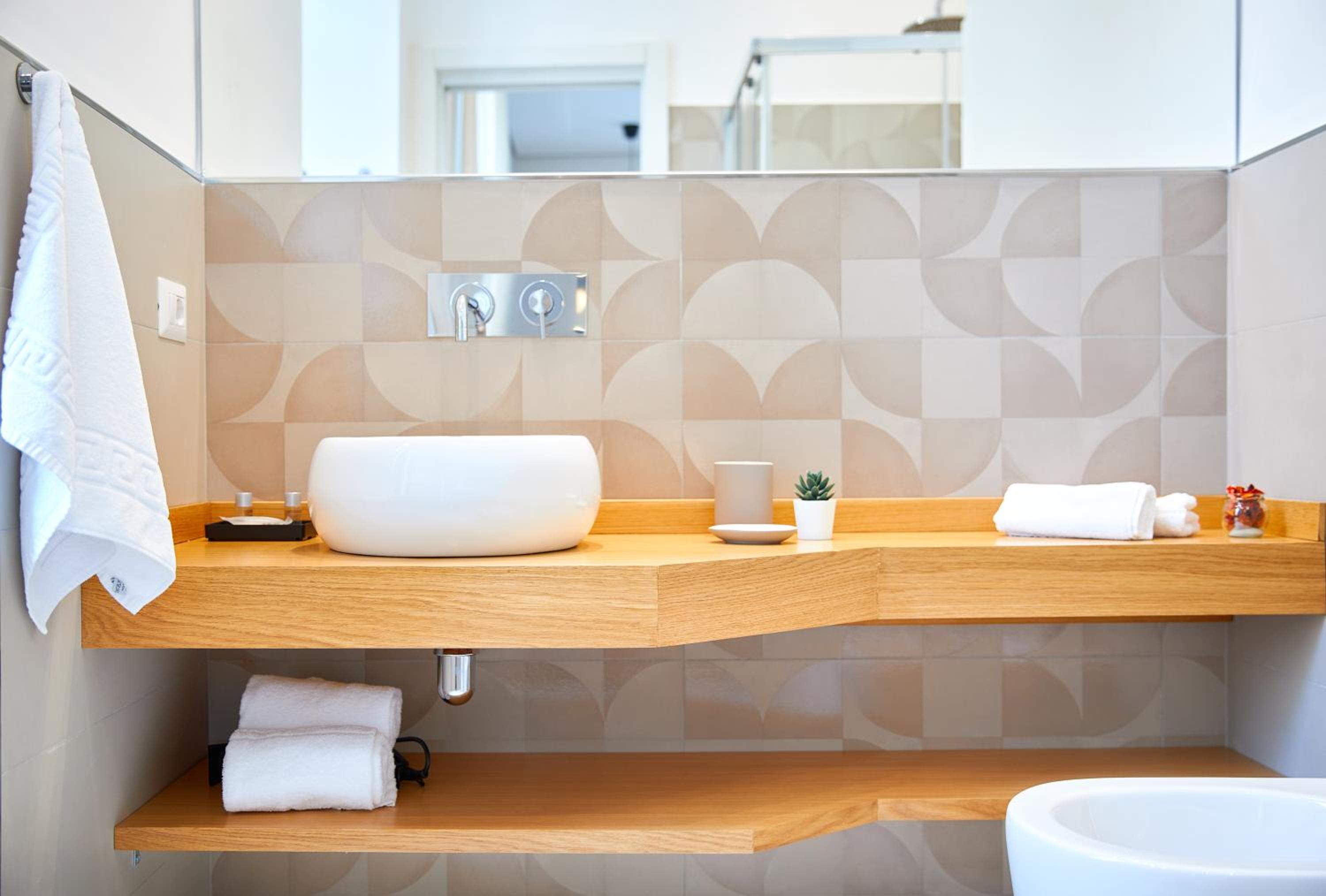 King Room with Sea View - Photo 9
