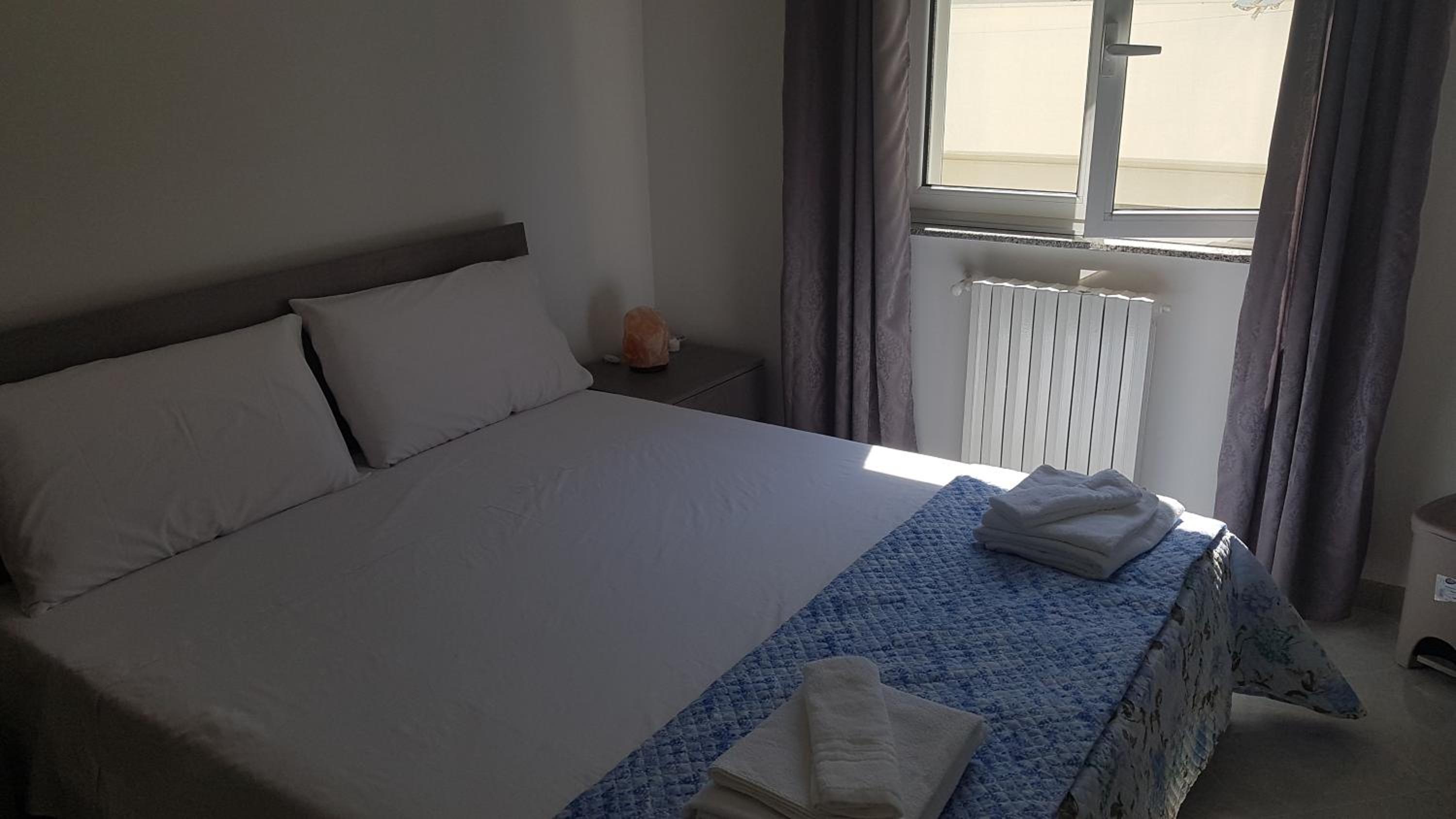 Double Room - Photo 9